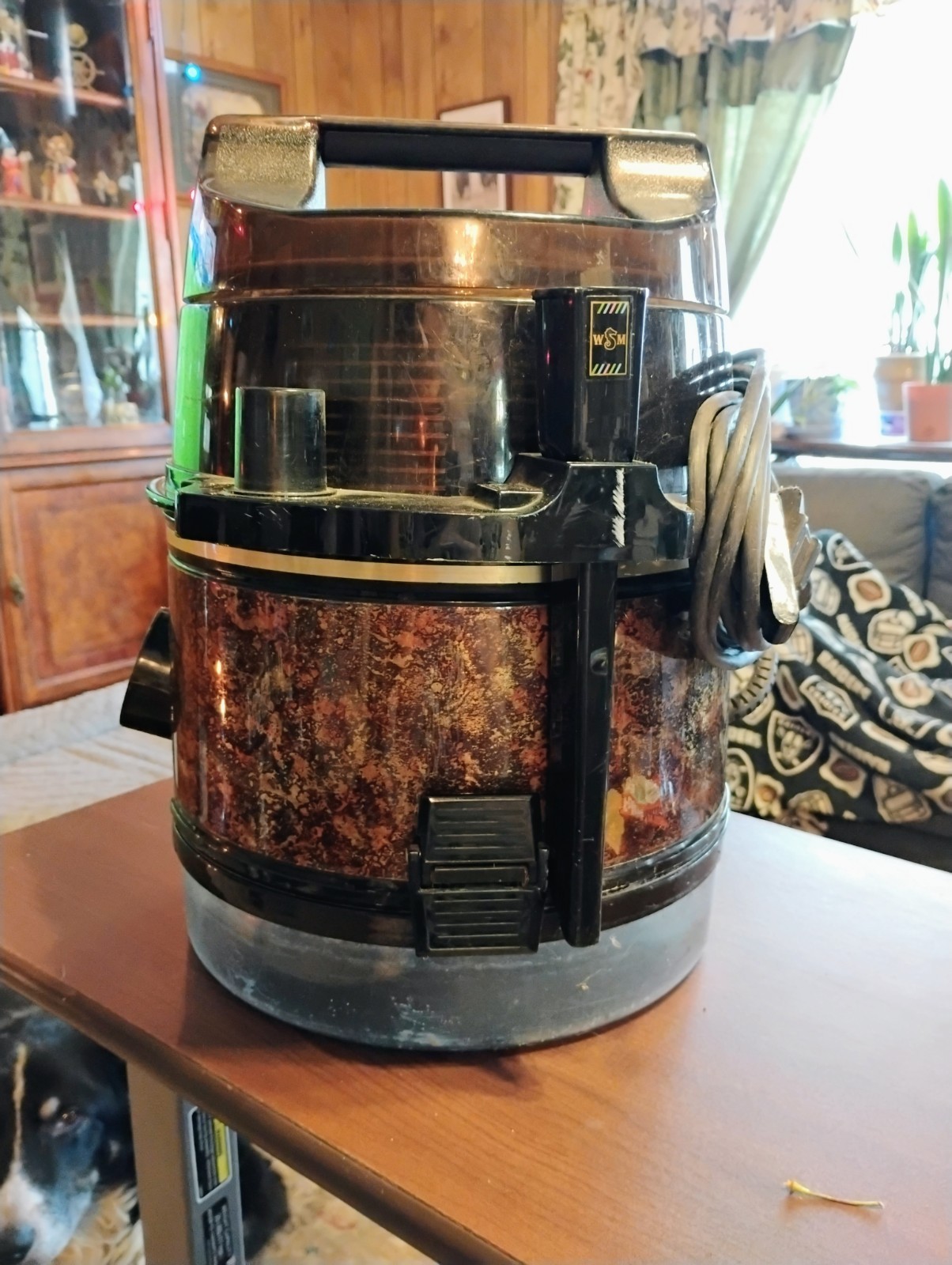 Rainbow SE Canister Vacuum Main Unit With Some Attachments No Hoses, Works