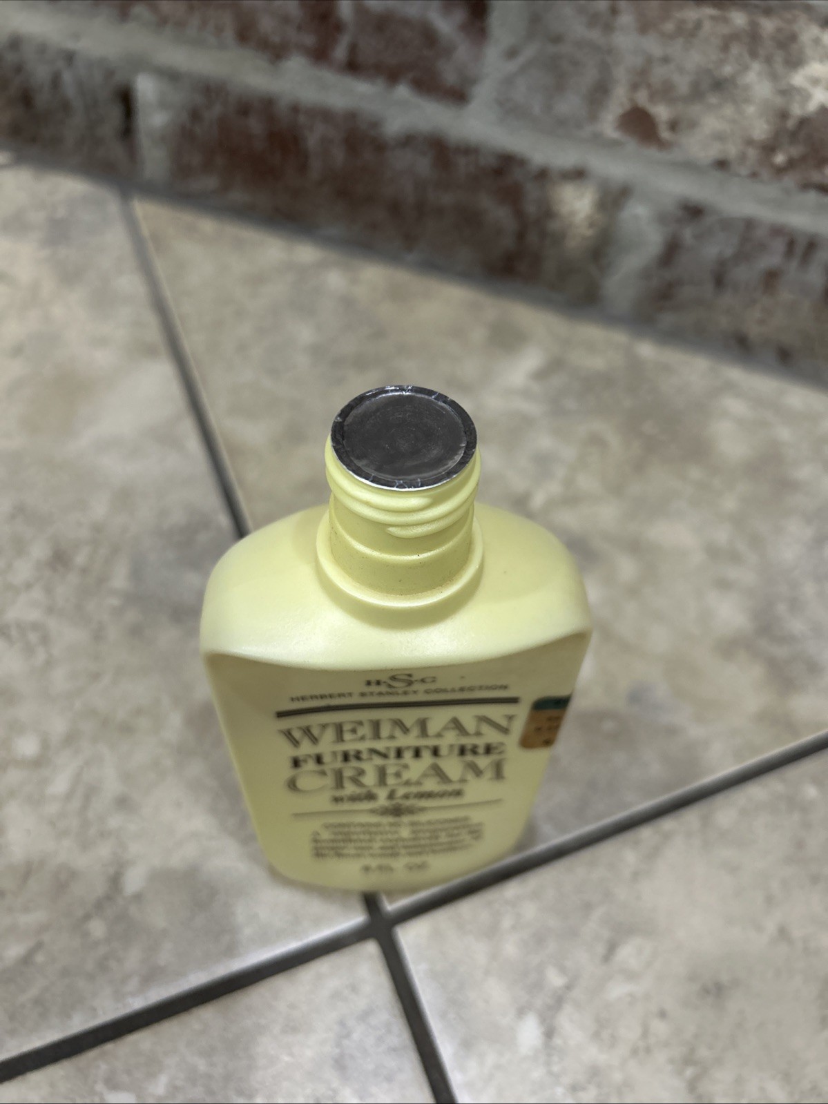 Weiman Furniture Cream with Lemon 8 fl oz Concentrate Sun Protection Full New
