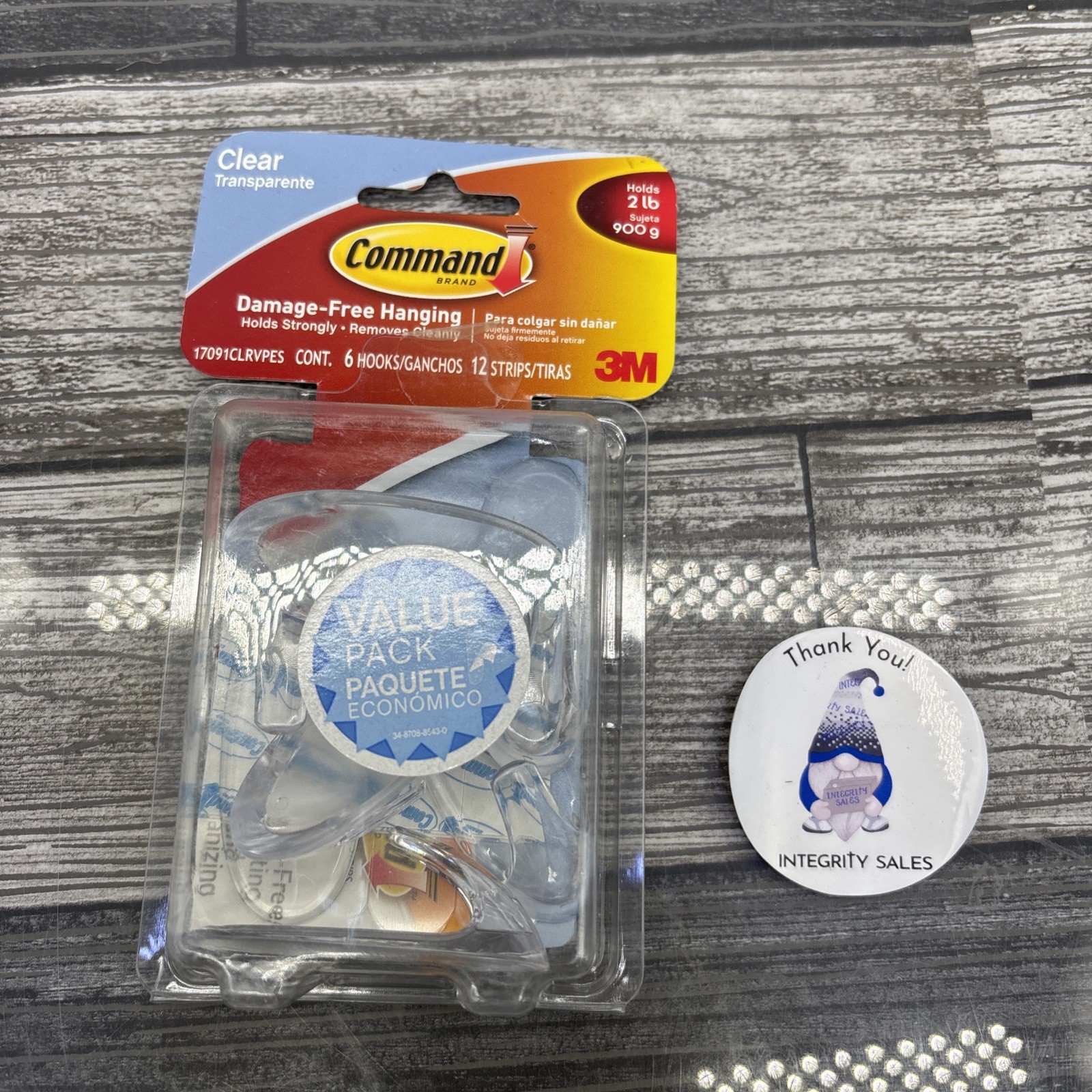 3M Command Clear Medium Hooks, Holds 2 lb, Pack Of 6 Hooks And 12 Strips {54}