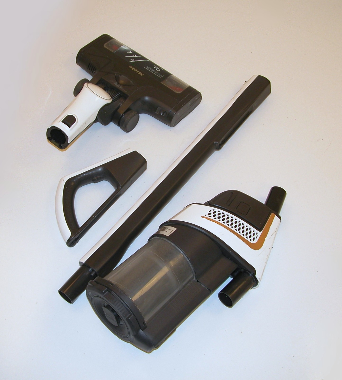 Miele TriFlex HX1 Facelift Cordless Stick Vacuum – White – FOR PARTS OR REPAIR