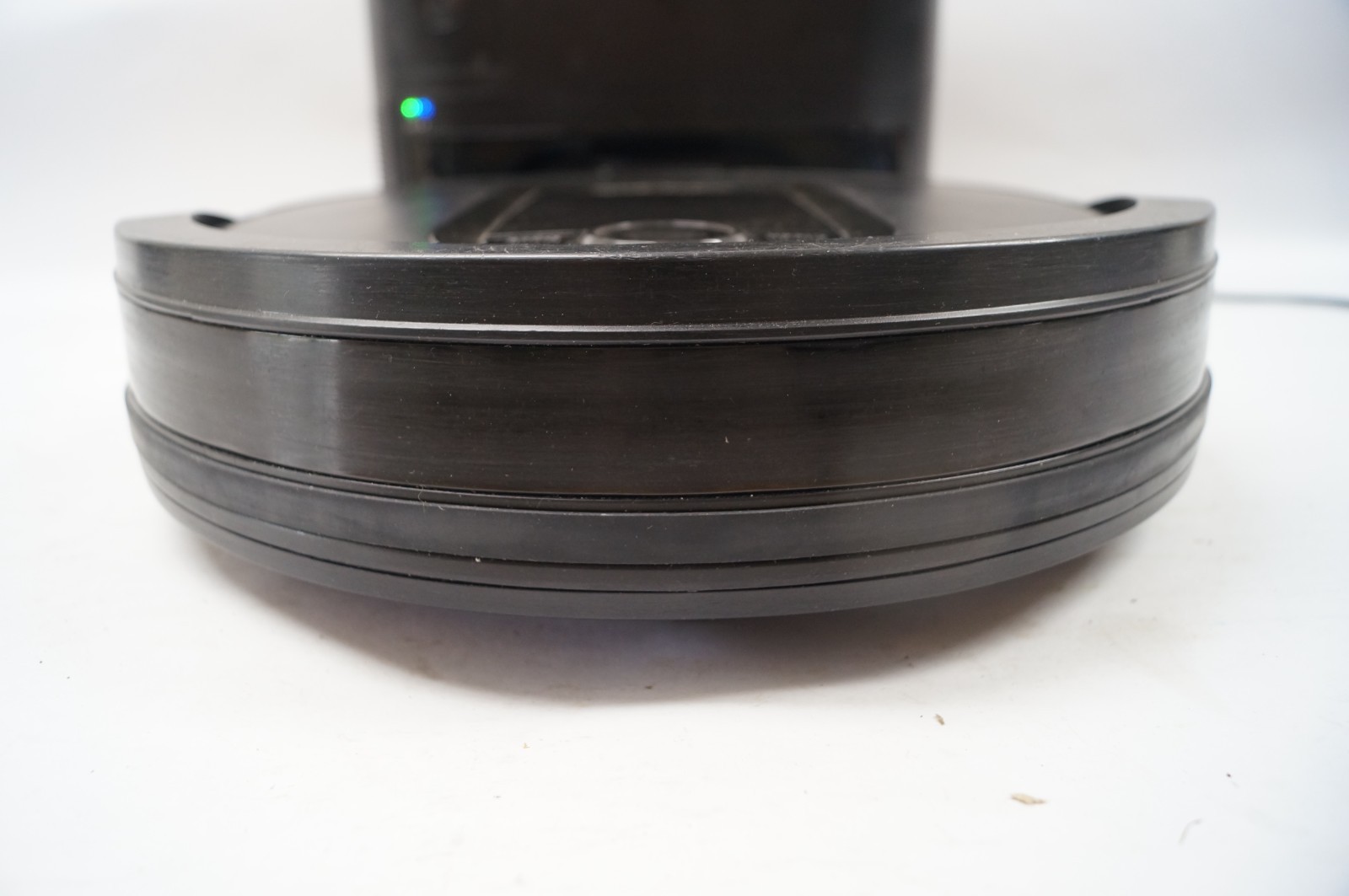 Shark UR1100S1US Robot Self-Empty Robot Vacuum Black EXC WORKING PoR C343