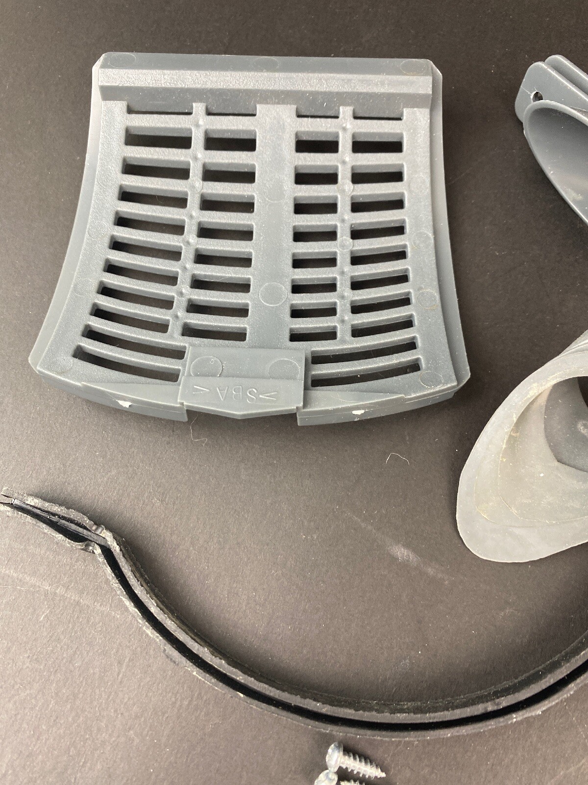 Easy Home FJ142L Vacuum Miscellaneous Parts & Screws