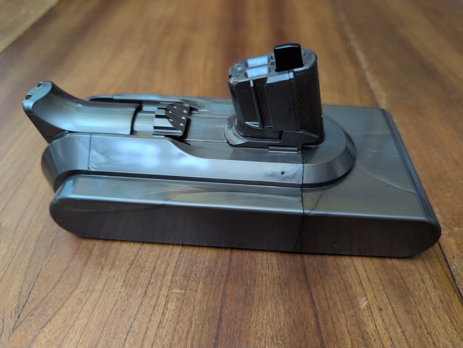 Dyson V15 Detect 25.2V Li-ion Click-in Battery Replacement Genuine Part – New