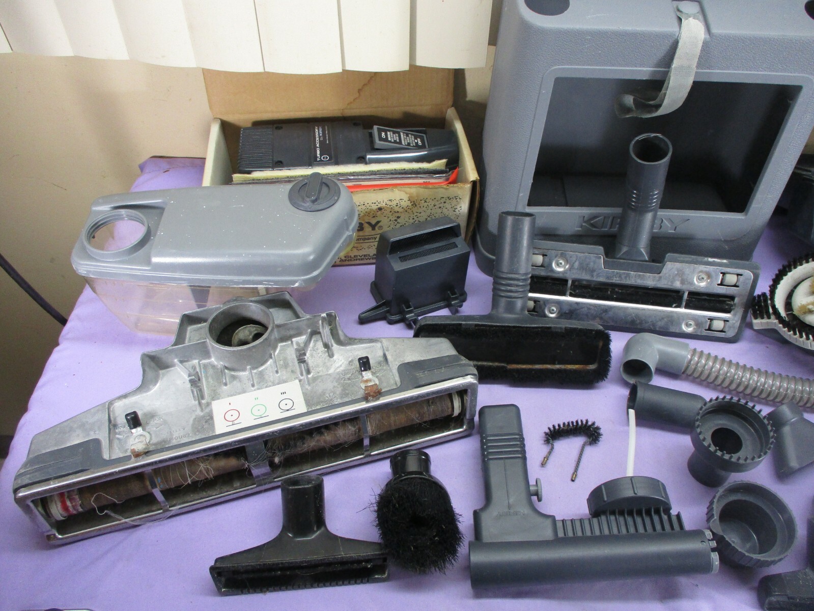 25 Pc Kirby G Series Vacuum Cleaner & Shampoo Cleaner w/ Huge Lot of Attachments