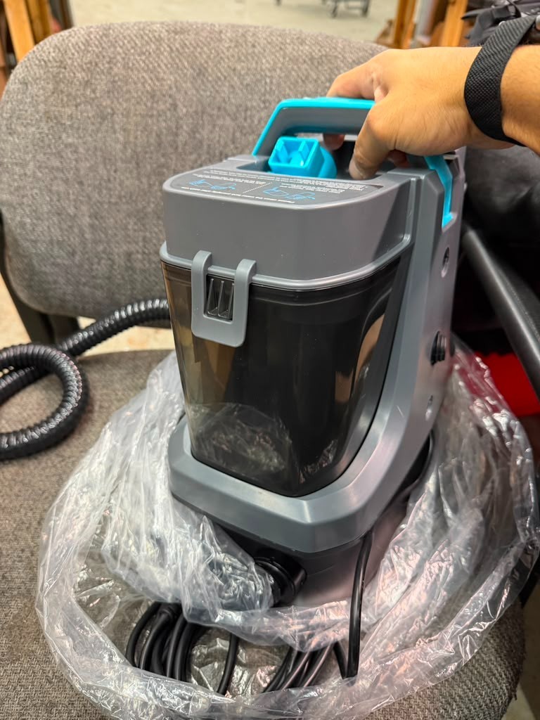 Vacmaster SCB301 400 Series Portable Carpet & Upholstery Spot Cleaner Machine, 1