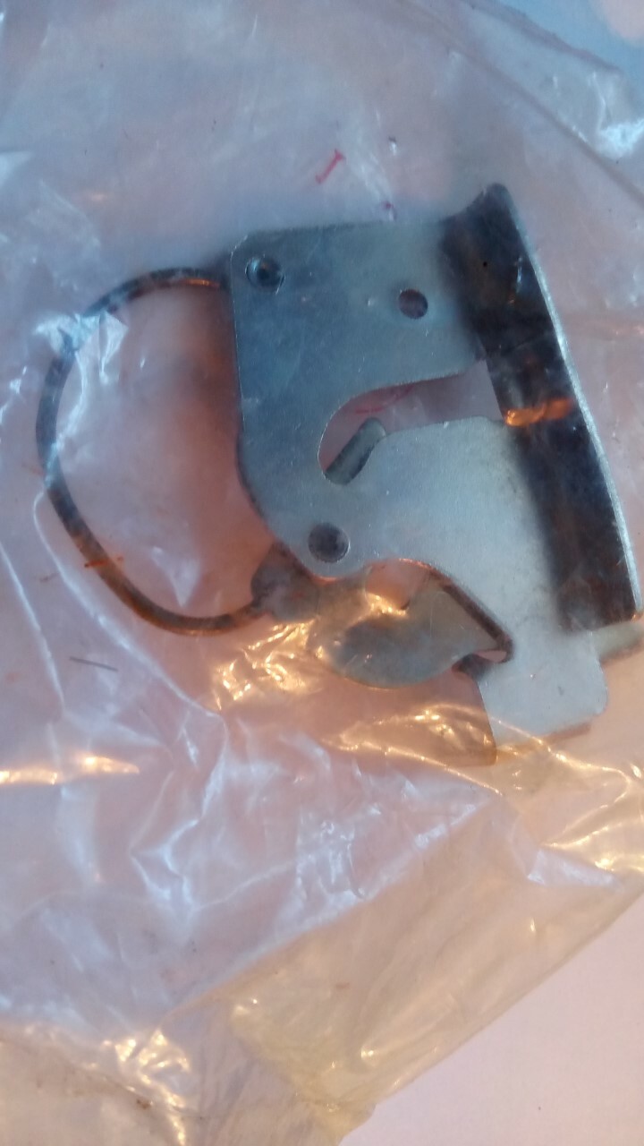 GENUINE Hoover VACUUM Left Agitator Holder End Plate # 32092 FOR 913 & OTHERS