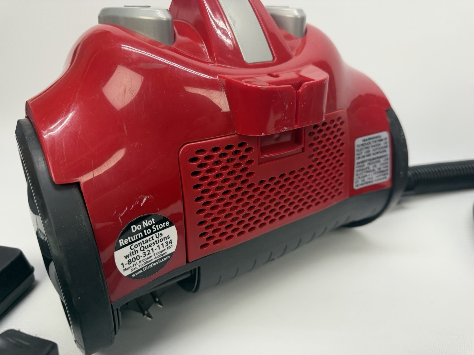 Dirt Devil Featherlite Cyclonic Canister Vacuum SD40100