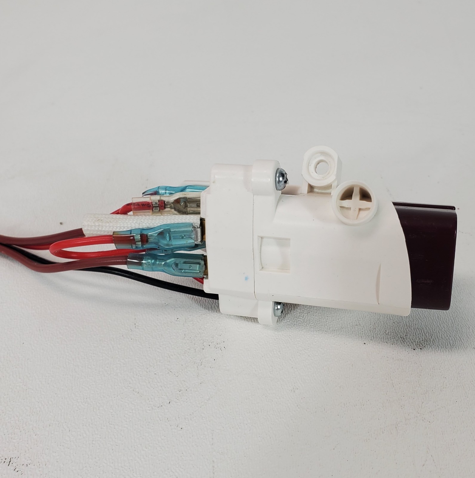Shark NV501 NV500 NV502 NV552 UV560 POWER & BRUSHROLL Push Button Assembly OEM