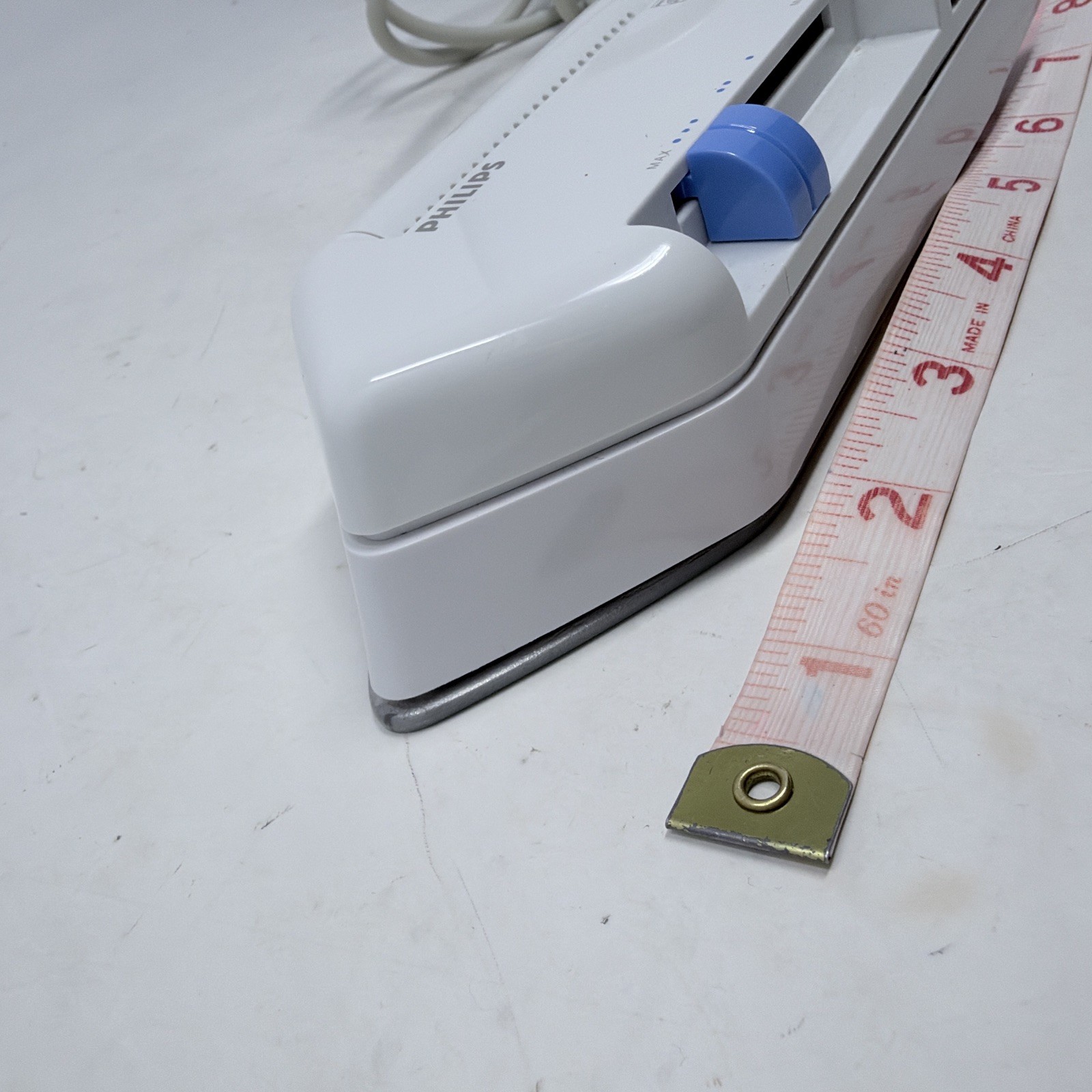 VTG Philips World Stewardess Model HD 1301/B Travel Iron Tested Working 110-240v
