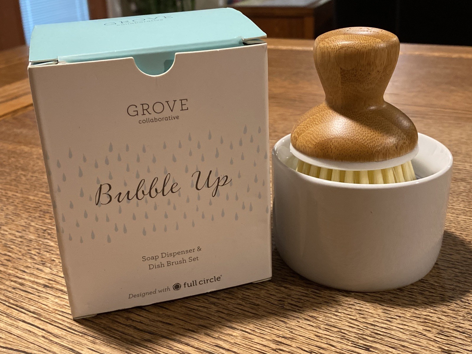 Grove Collaborative Bubble Up Soap Dispenser & Dish Brush Set White Bottom