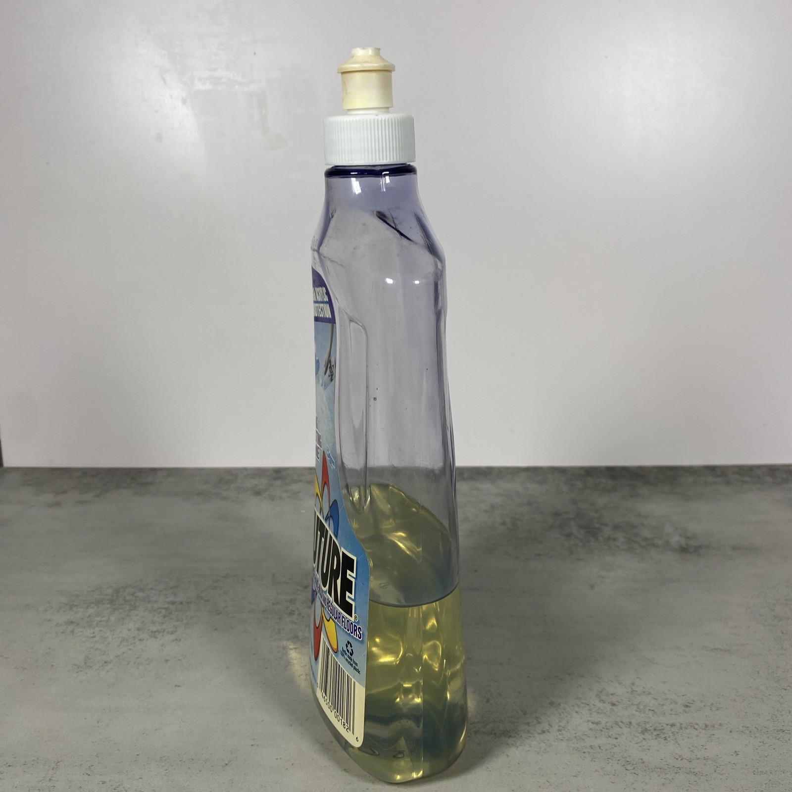 Vintage FUTURE Floor Finish Atomic Label 27 oz Johnson Wax 1997 Bottle 30% Full
