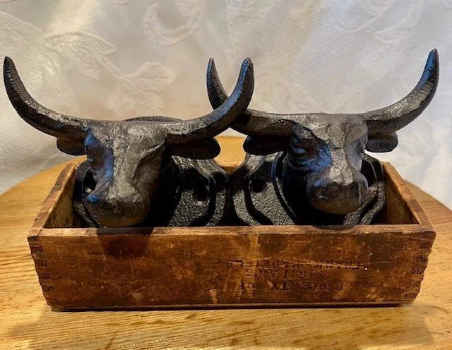 Longhorn Steer Wall Hook 5.5 Inches Bull Head Western Decor Heavy Metal Iron