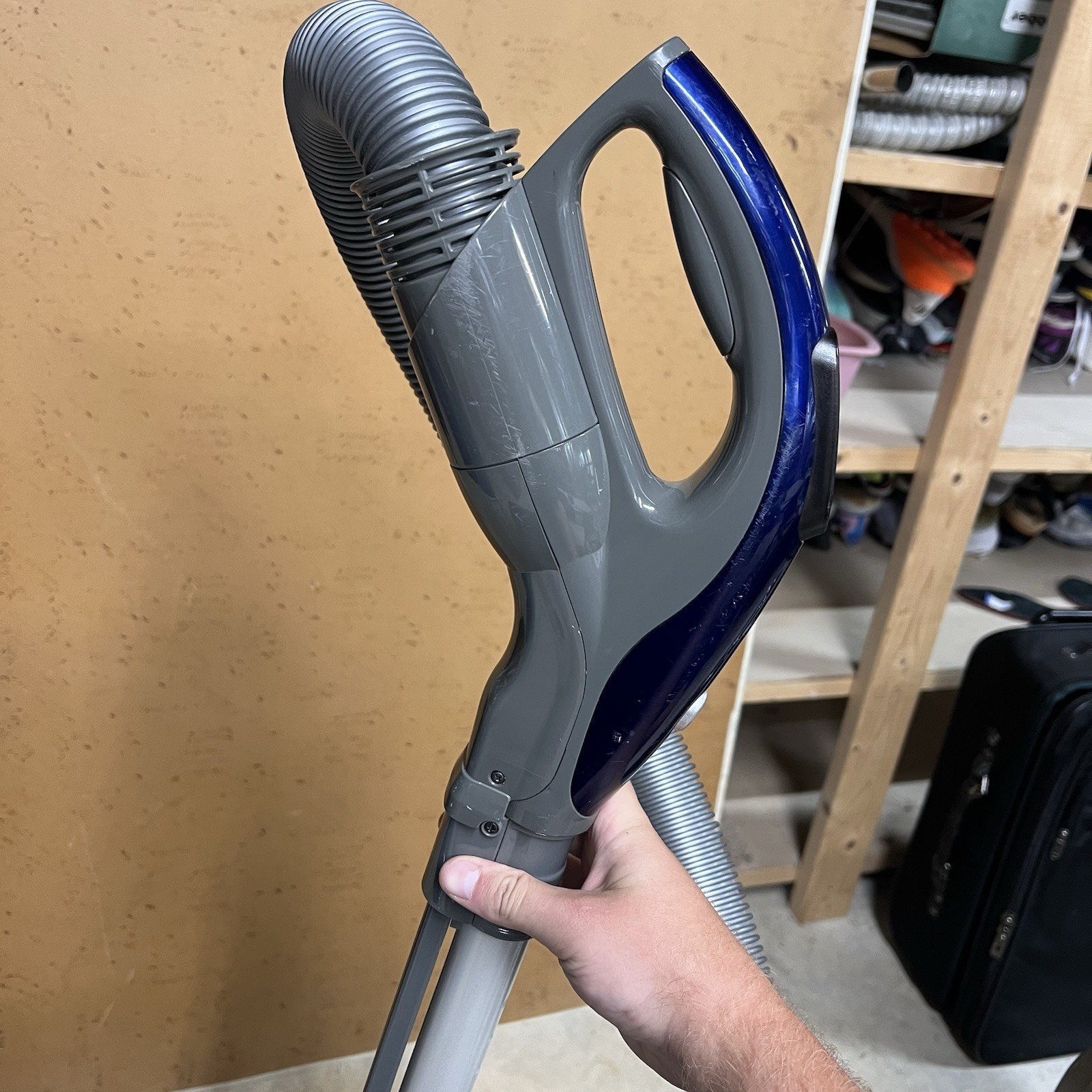 LG KOMPRESSOR Canister Vacuum Cleaner Blue Bagless Tested