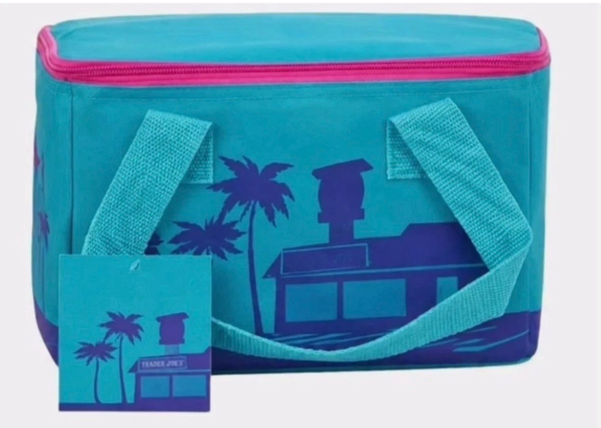New Viral Trader Joe’s “Summer Fun 2026” Mini Insulated Tote Bags