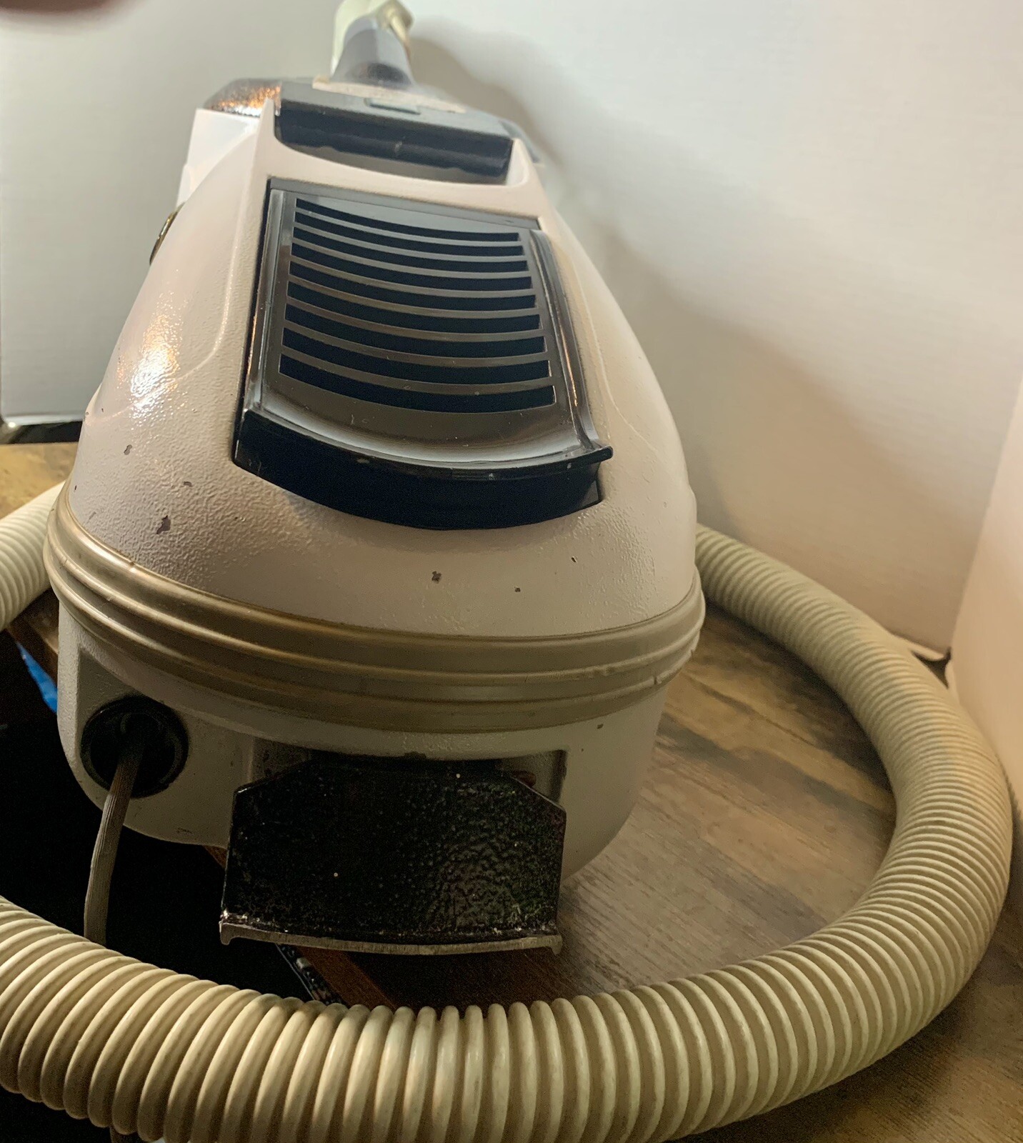 Miracle Mate Platinum Canister Vacuum Complete Set W 24 Bags + 2 Adapters Works!
