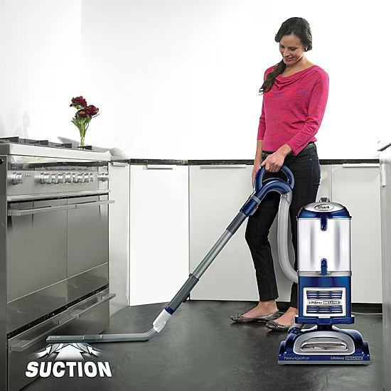Shark Navigator Lift-Away Deluxe Upright Vacuum NV360 FREE SHIPPINGG