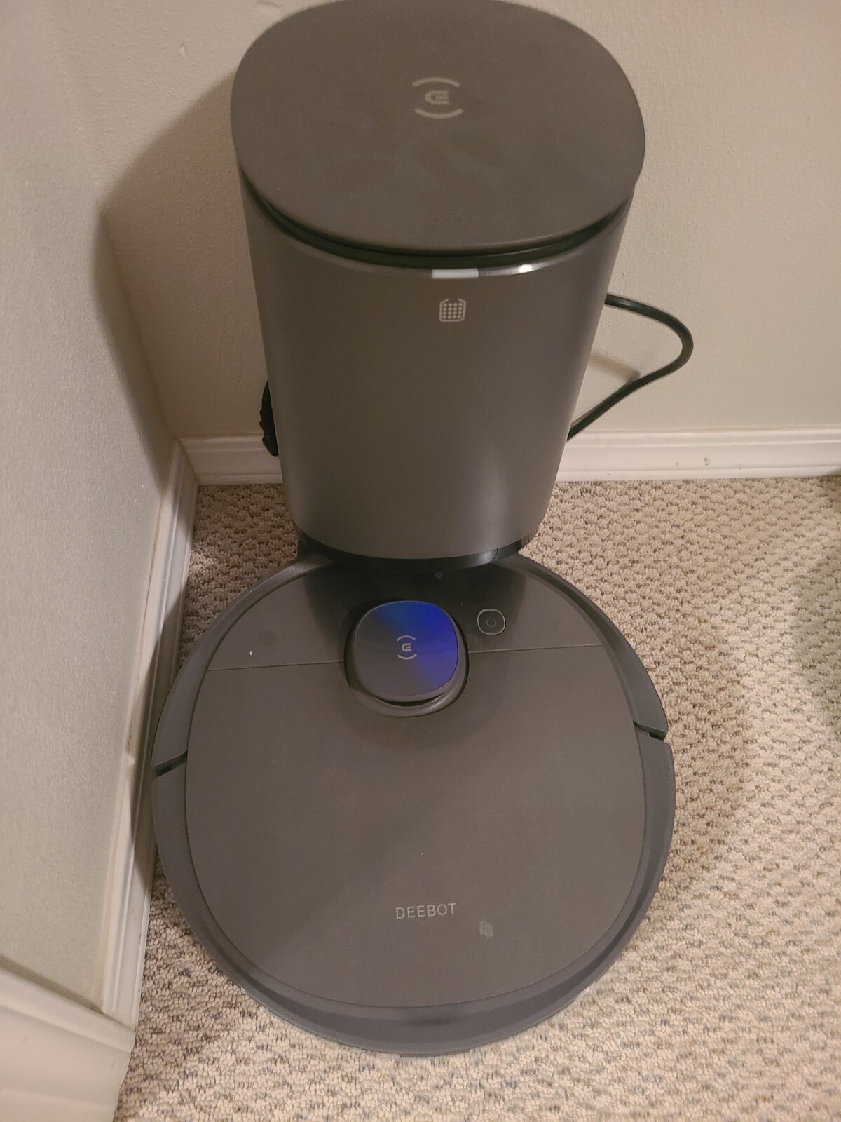 ECOVACS DEEBOT OZMO T8+ Vacuum & Mop Robot – Gray