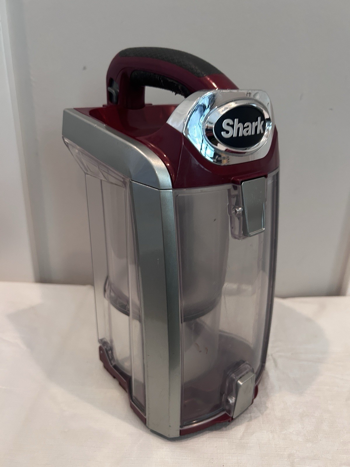 SHARK NV682QRD NV682 NV682 DIRT DUST CUP CANISTER CAN BIN ASSEMBLY OEM PART RED