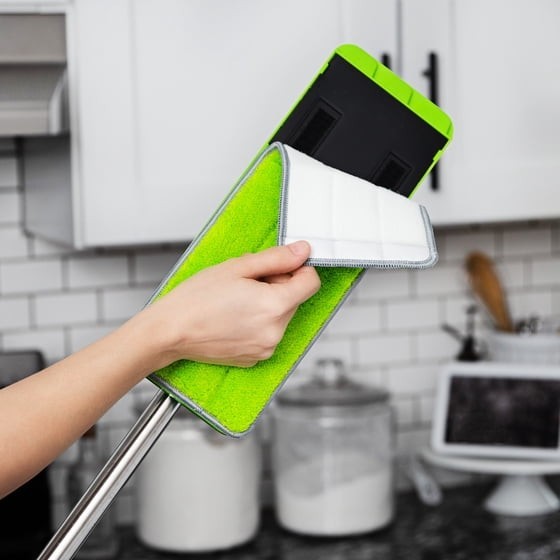 Libman Rinse N Wring Flat Mop System with Microfiber Pad