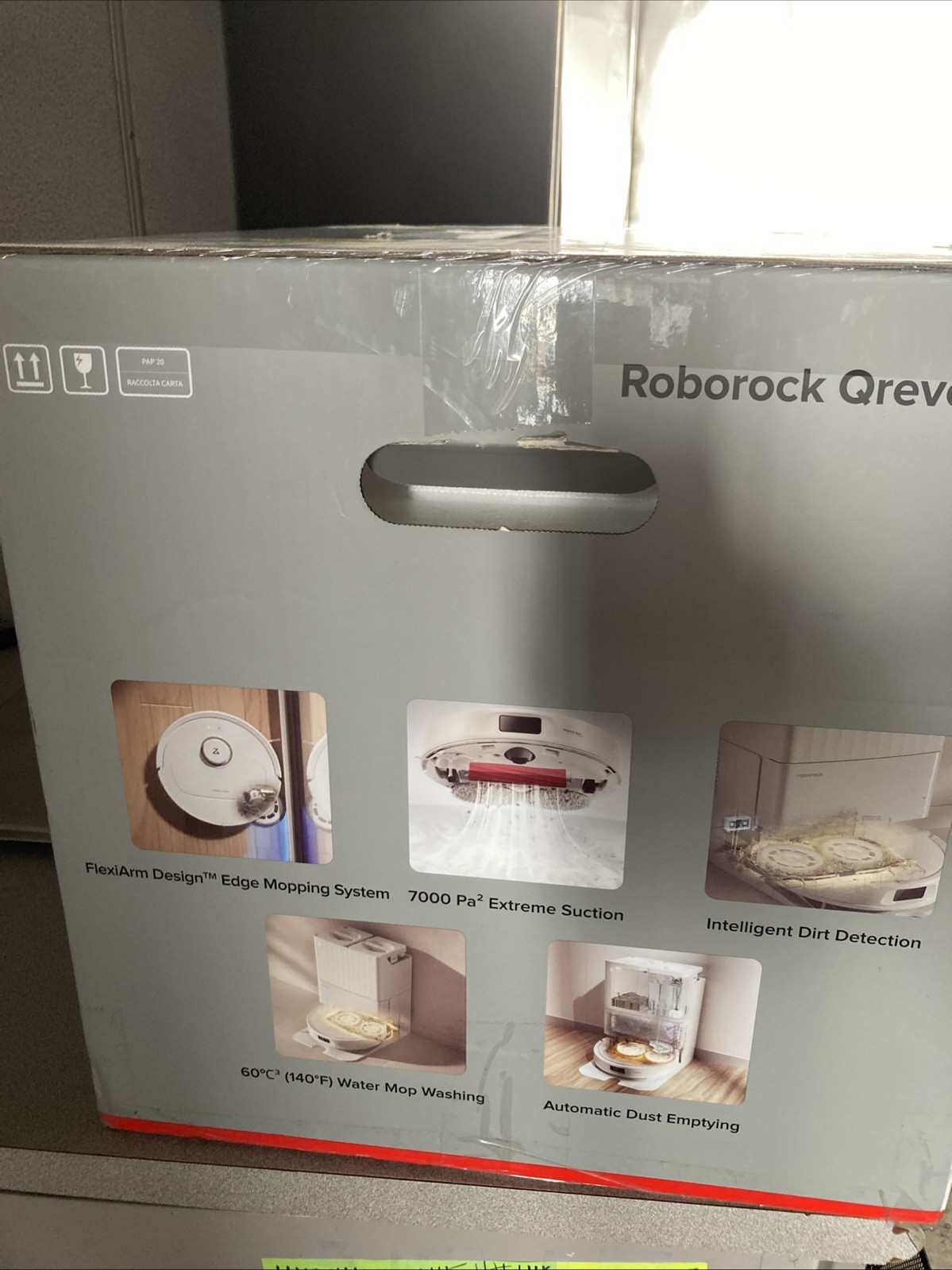 Roborock Qrevo Pro Robot Vacuum and Mop with FlexiArm Edge Mopping, Dynamic