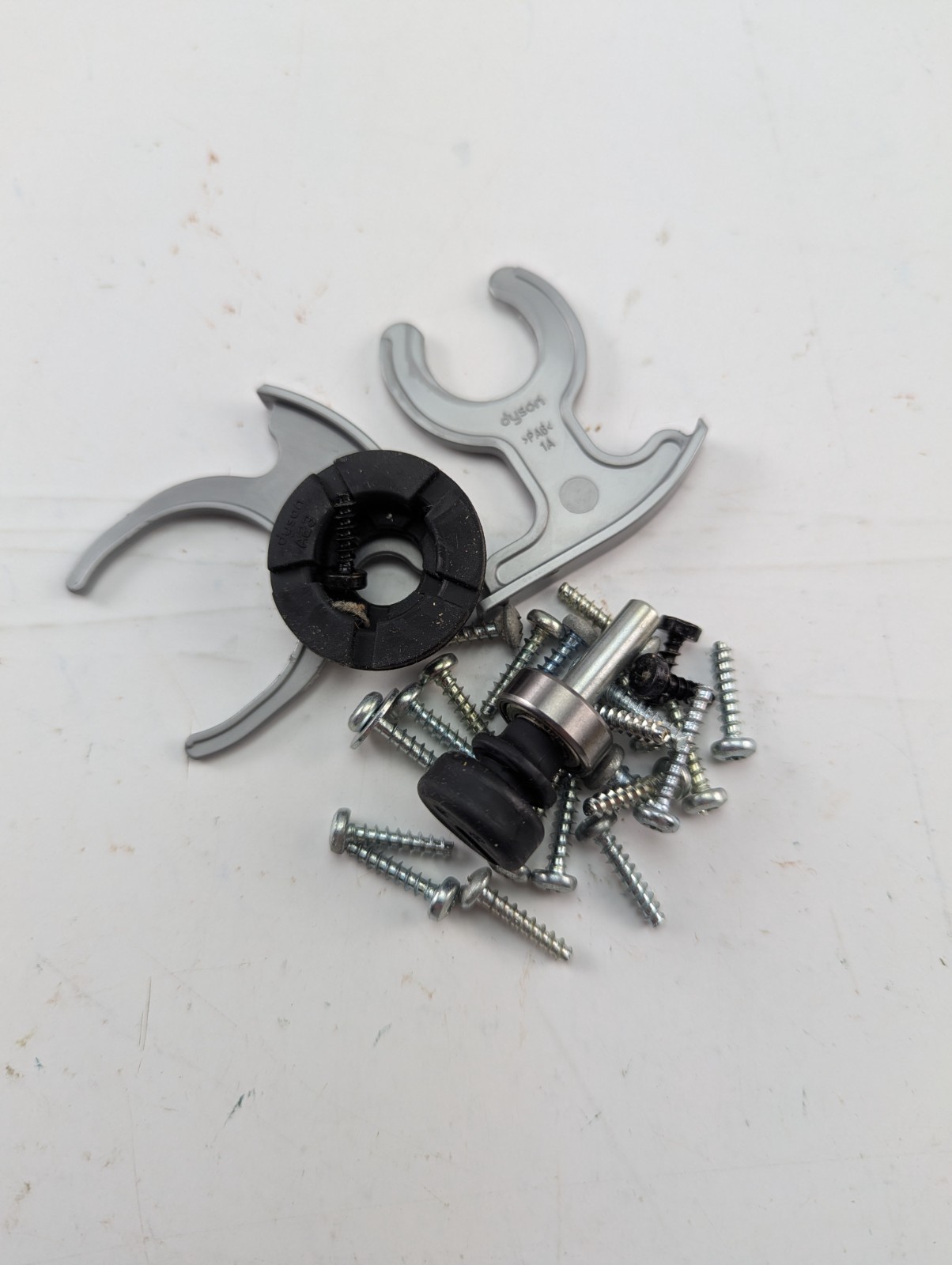 Dyson DC07 DC14 DC15 Vacuum Cleaner Parts Lot Parts Only See Pictures