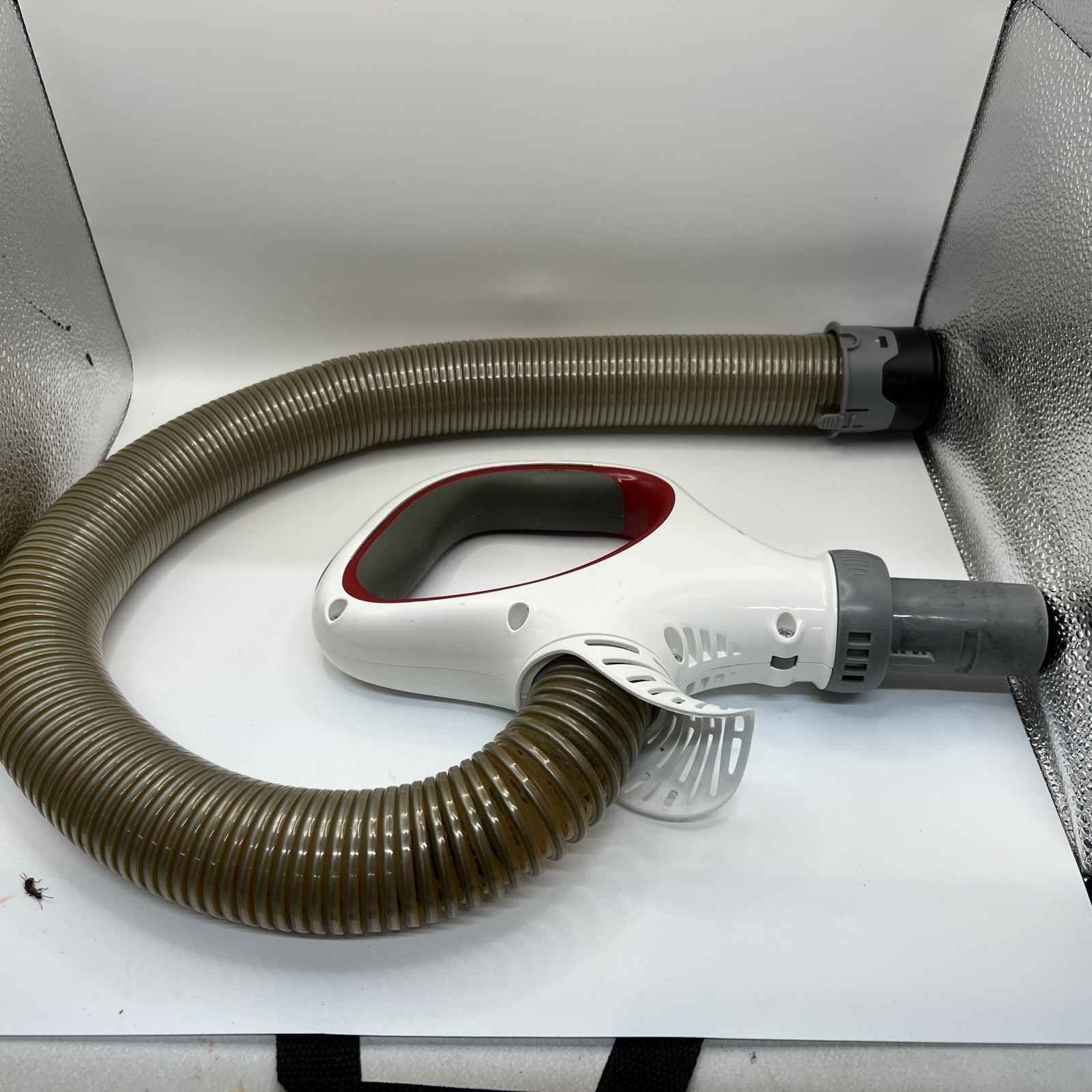 OEM Shark NV501 Hose Handle – Red – Excellent & Cleaned Replacement