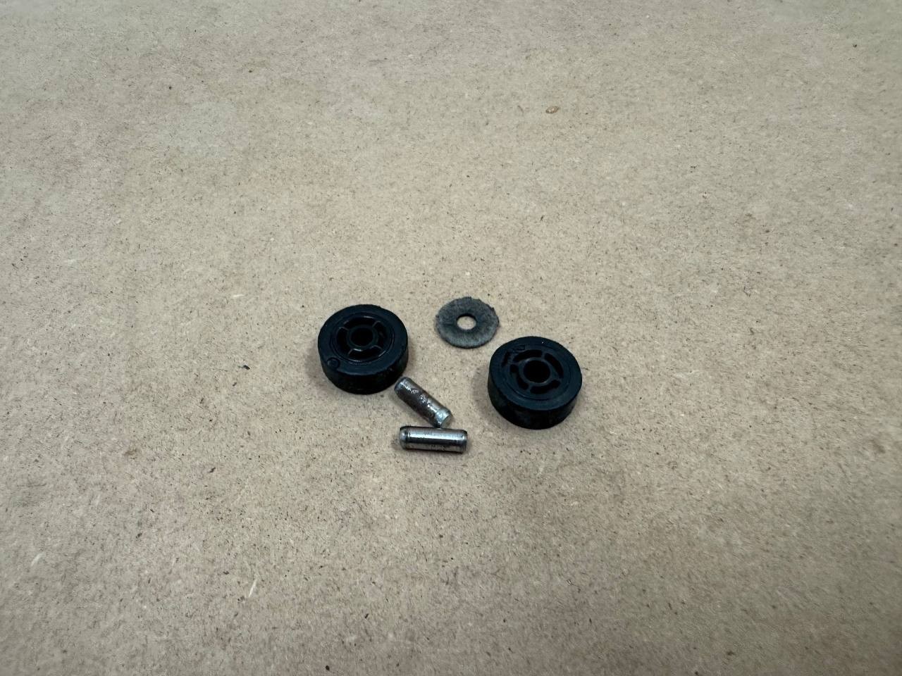 SHARK UV700 ZU701 ZU780 ZU782 ZU785 QU202QPL SMALL FRONT ROLLER WHEELS W PIN OEM