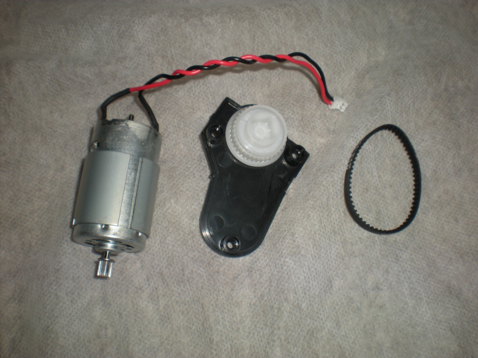 Genuine iHome iHRV9-BLK AutoVac Juno Robot Vacuum Roller brush motor & belt part