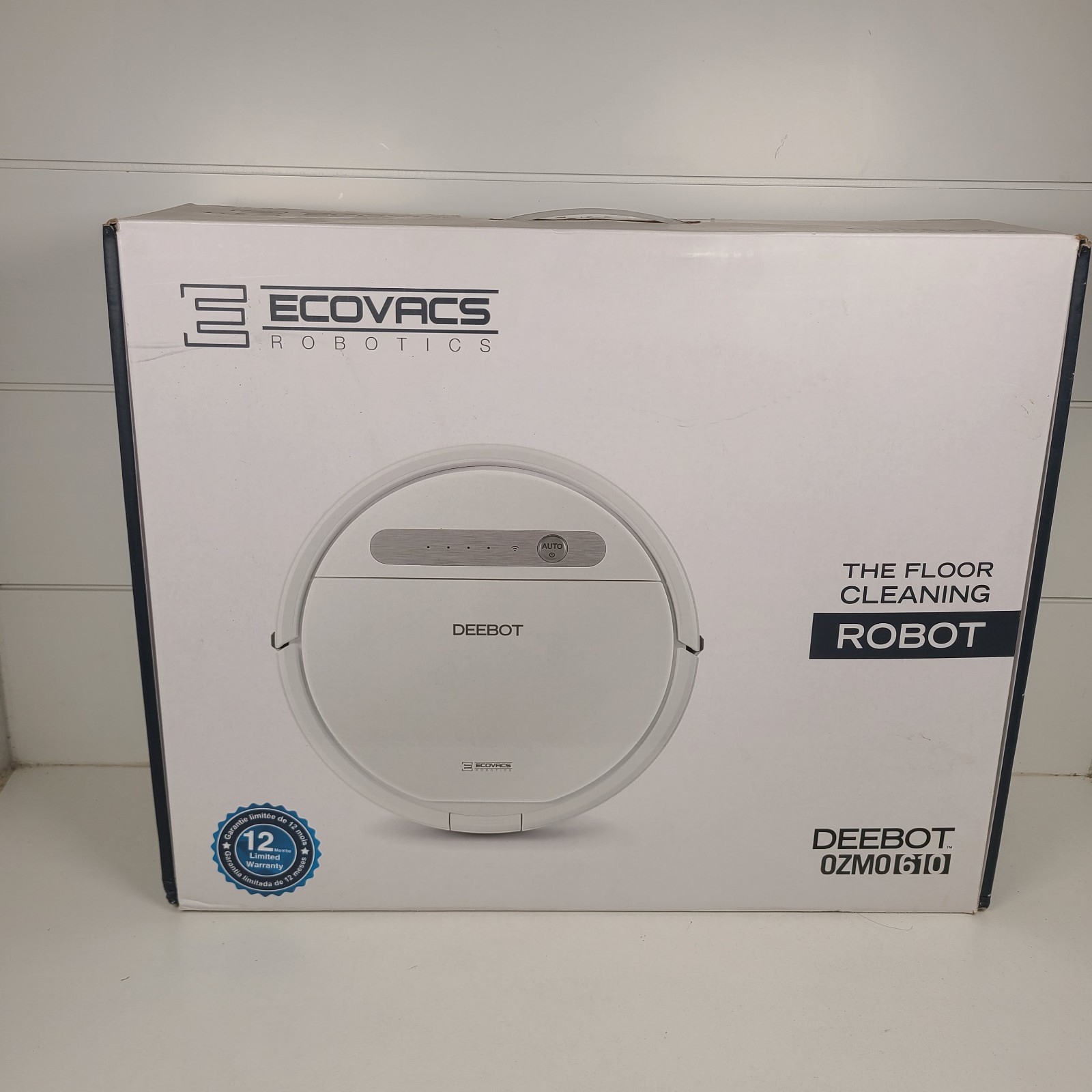 Ecovacs Deebot Ozmo 610 Robot Vacuum for Carpet, Bare Floors in box