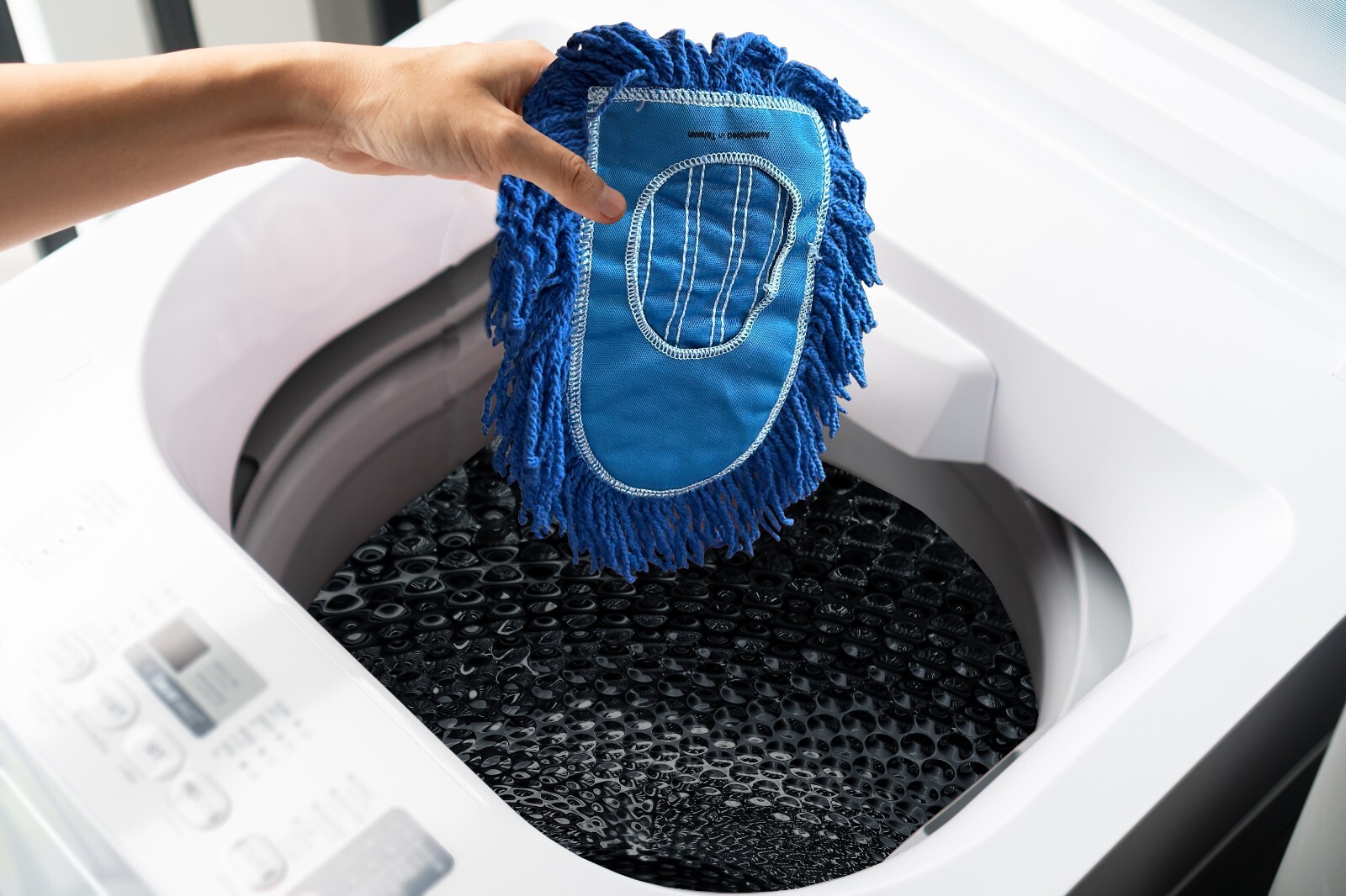 Premium Triangle Dust Mop Kit: 16 piece Dust Mop Kit