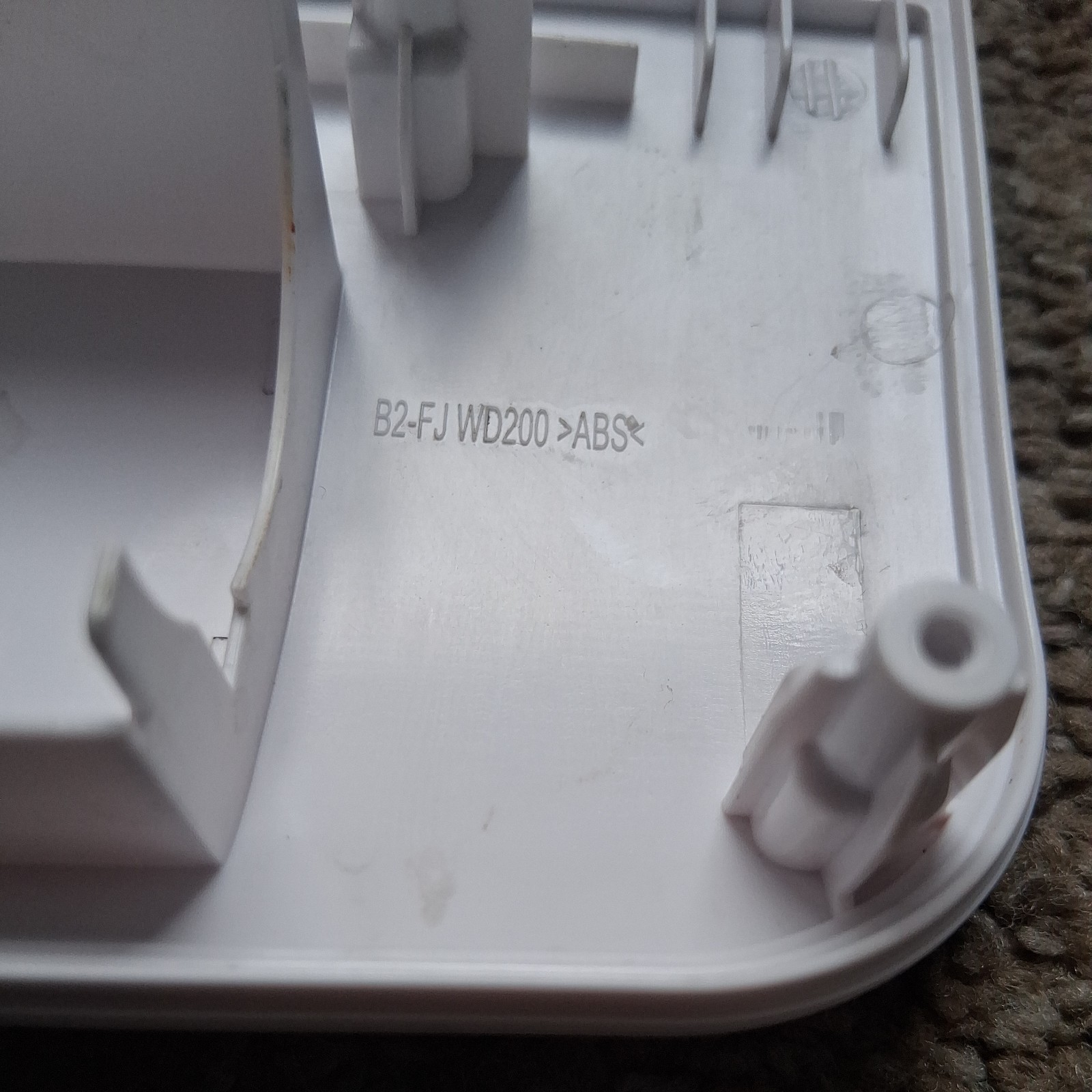 Shark WD201 WD200 AW201 Top Cover for Floor Nozzle Genuine OEM White