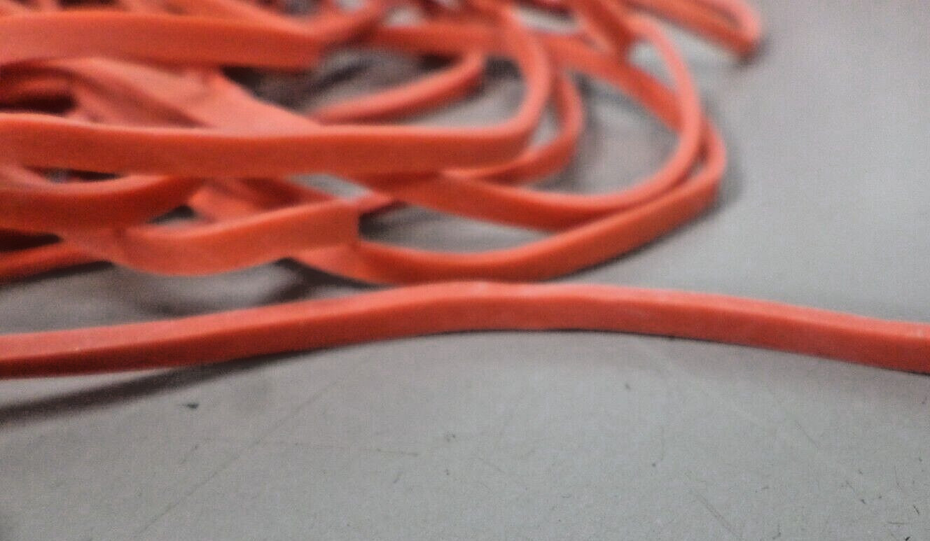 50 Pack 8-1/2″ x 1/8″ Rubber Bands for 23 to 32 Gallon Trash Can Bands