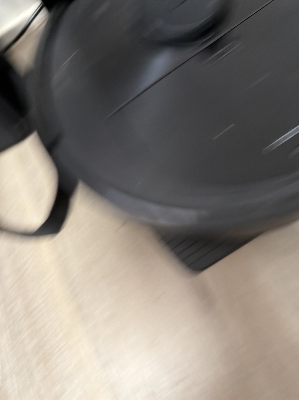 Roborock Q5 Max+ Self-Emptying Robot Vacuum Cleaner And Charger
