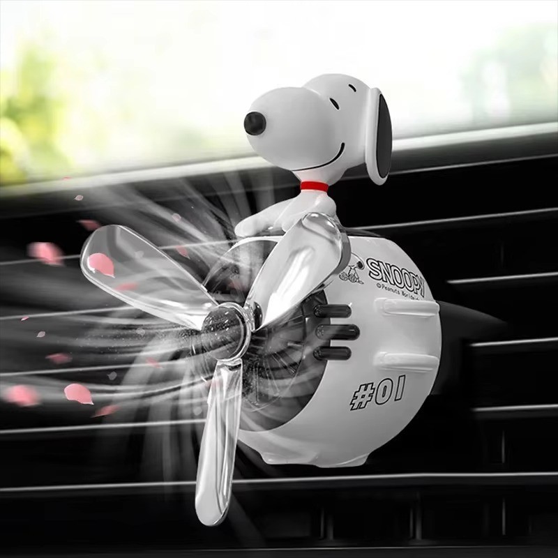 🚗 Snoopy Car Air Freshener – Cartoon Vent Mounted Purifier Gift – Rotating Fan