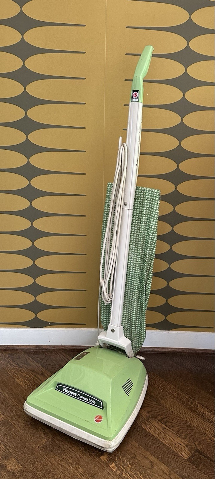 Vintage Hoover Convertible Cleaner Model U4101-001 Avocado Green