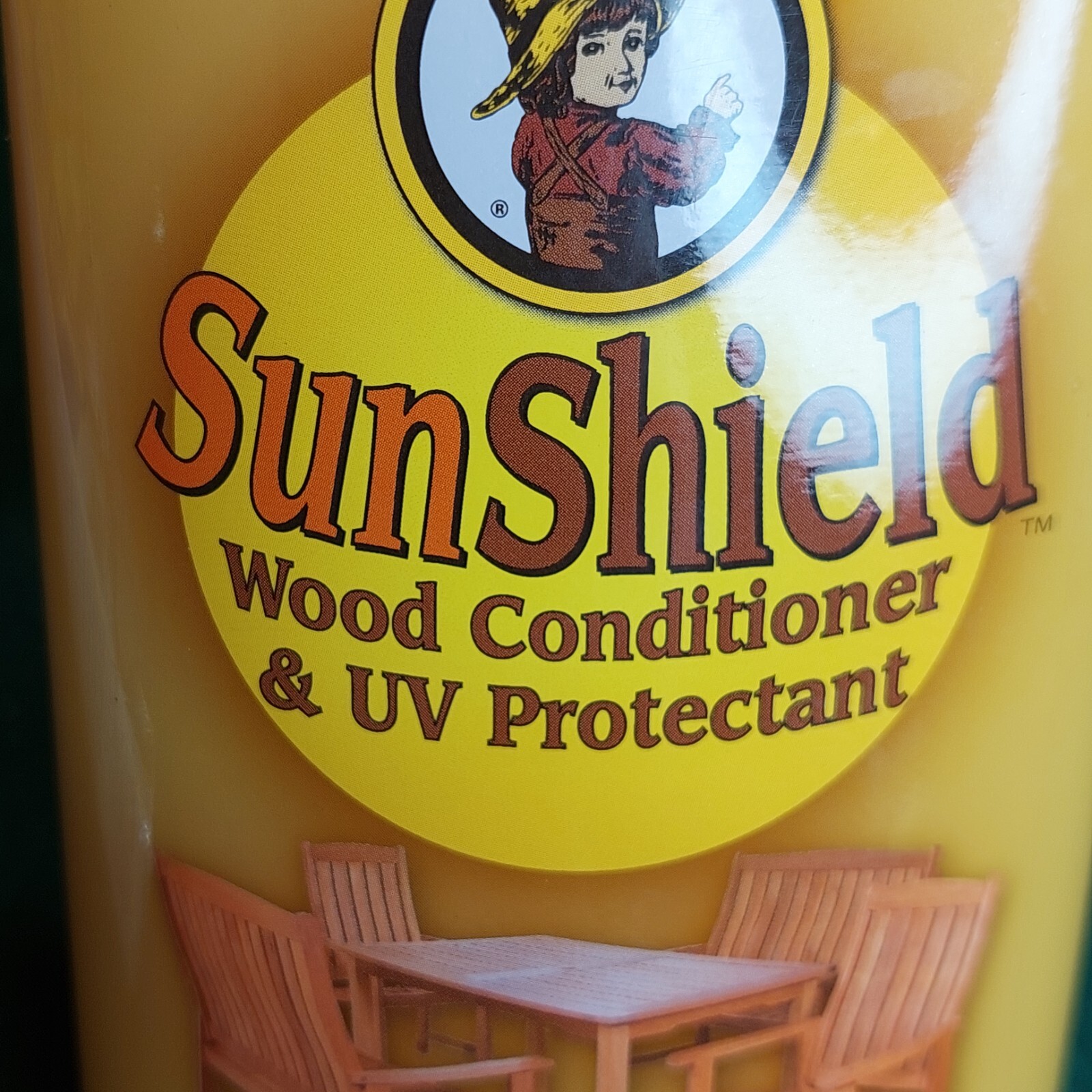 Howard SunShield Outdoor Wood Furniture Wax with UV Protectant 16oz bottle