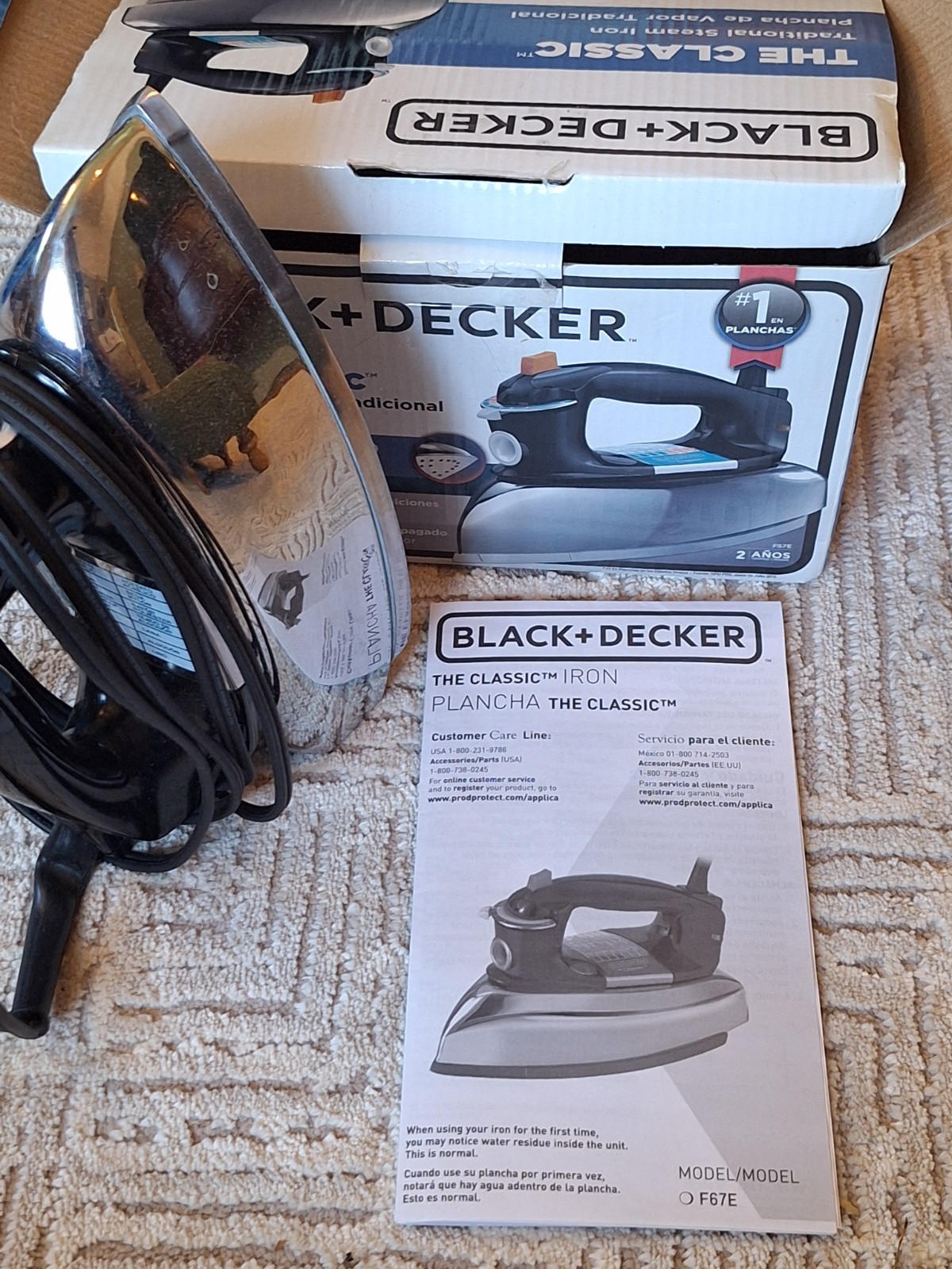 BLACK+DECKER The Classic Iron F67E-T Aluminum Soleplate Steam Dry Iron NIB