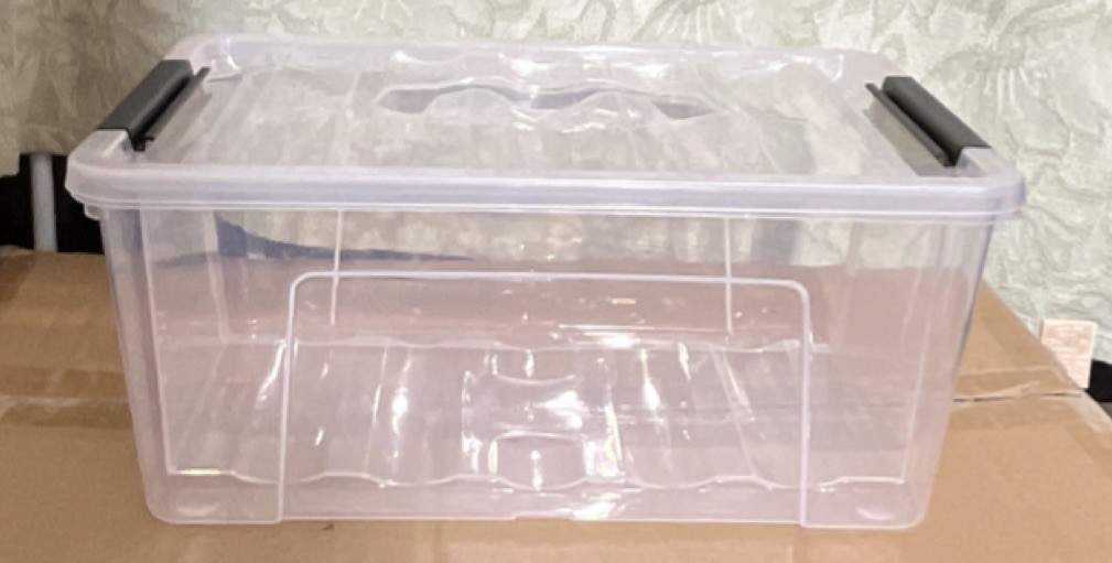 Clear Plastic Lidded Stackable Rectangle Storage Box