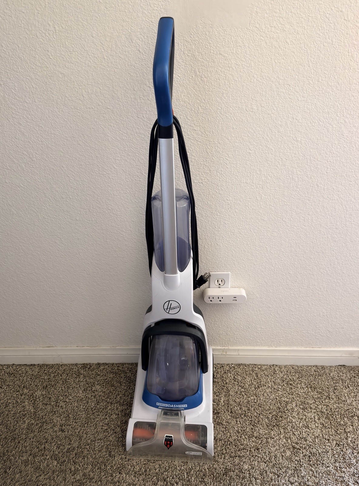 Hoover PowerDash Pet Upright Corded Carpet Cleaner Shampooer White/Blue/Black