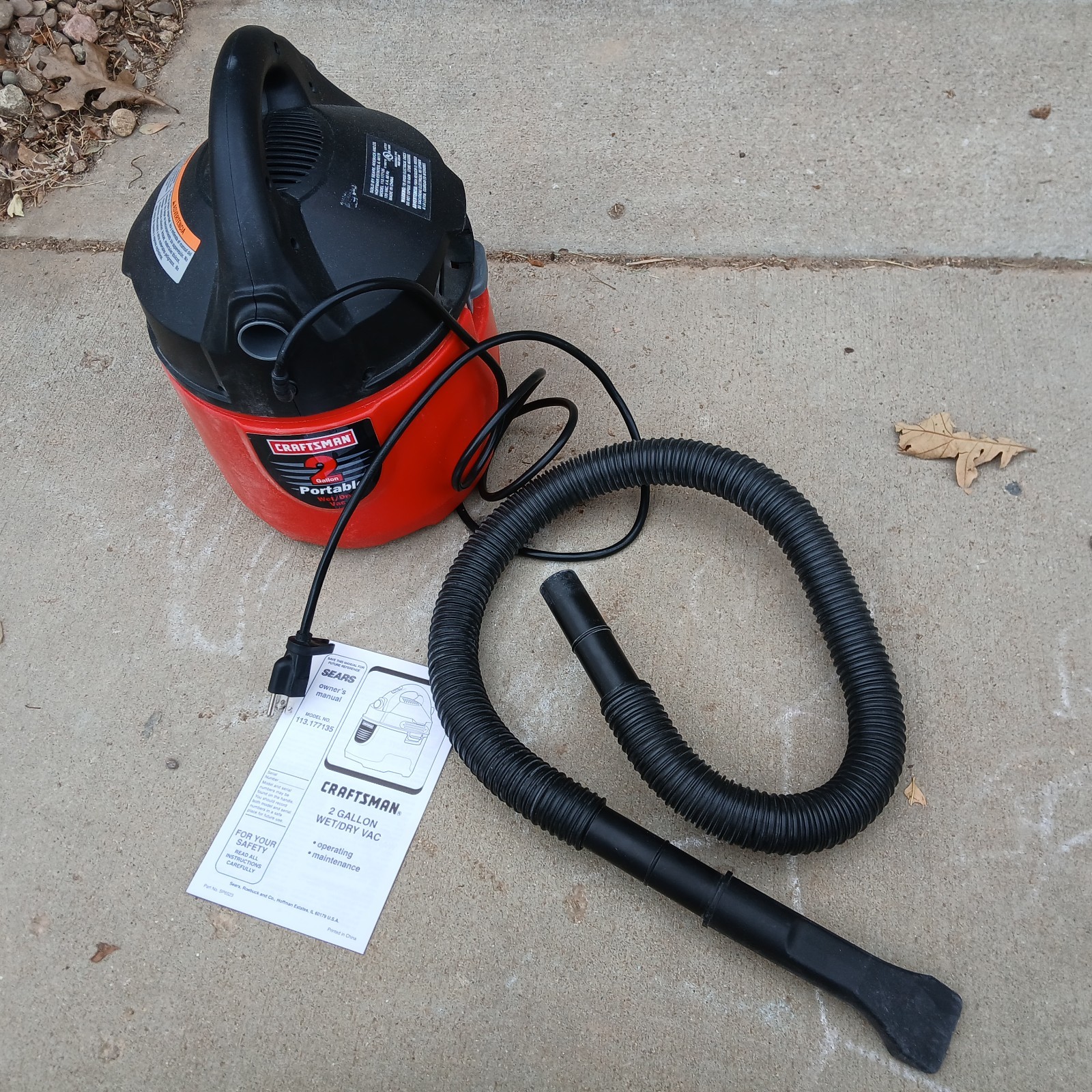 2 Gallon Wet/Dry Vac, Portable Shop Vacuum with Hose Red