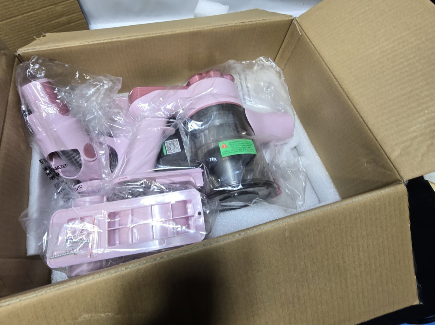 New Trucozie cordless vacuum cleaner T350 PINK READ
