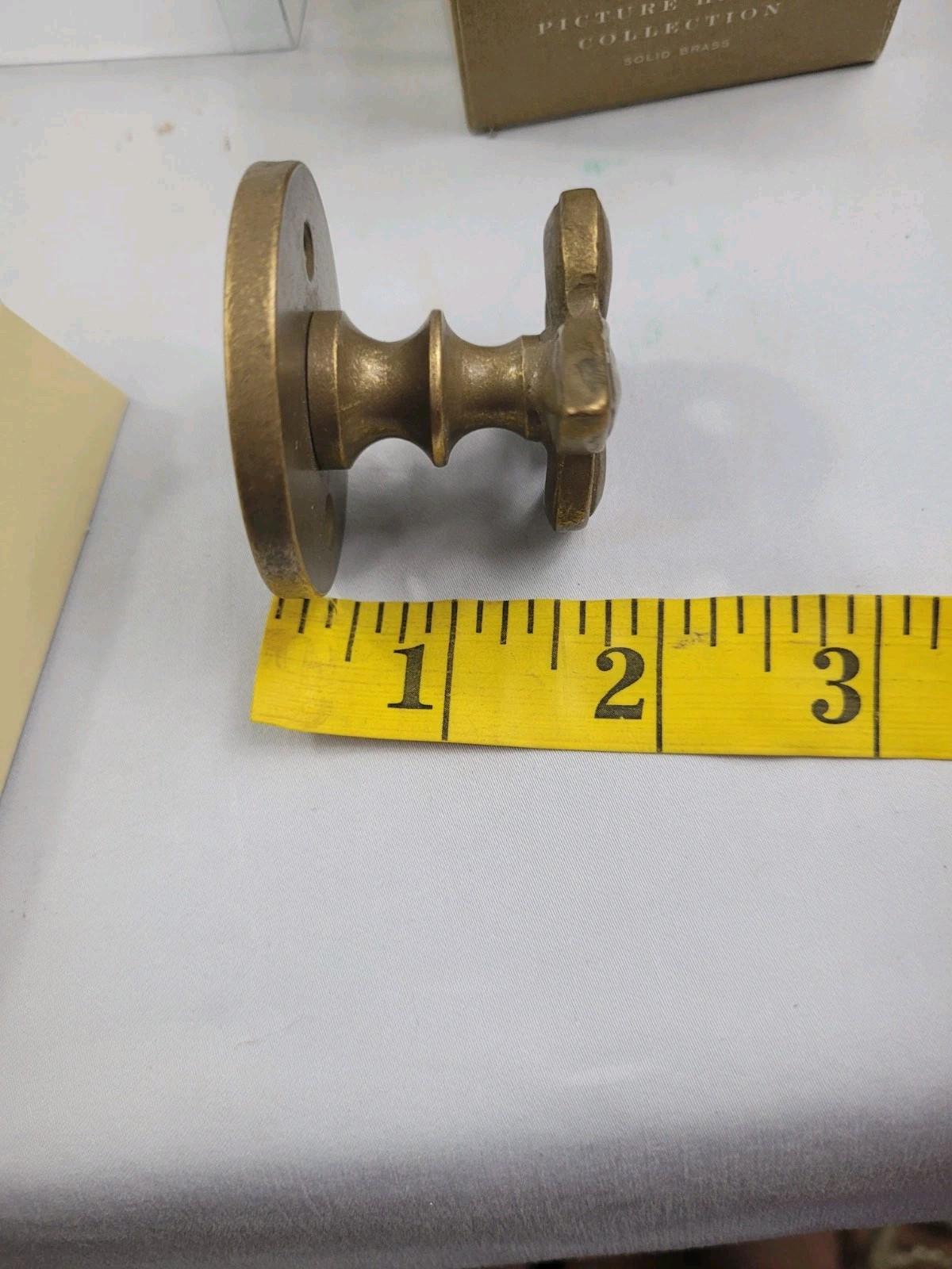 SPI Decor Hardware Picture Hanger Collection Brass 2-2Pack. 92