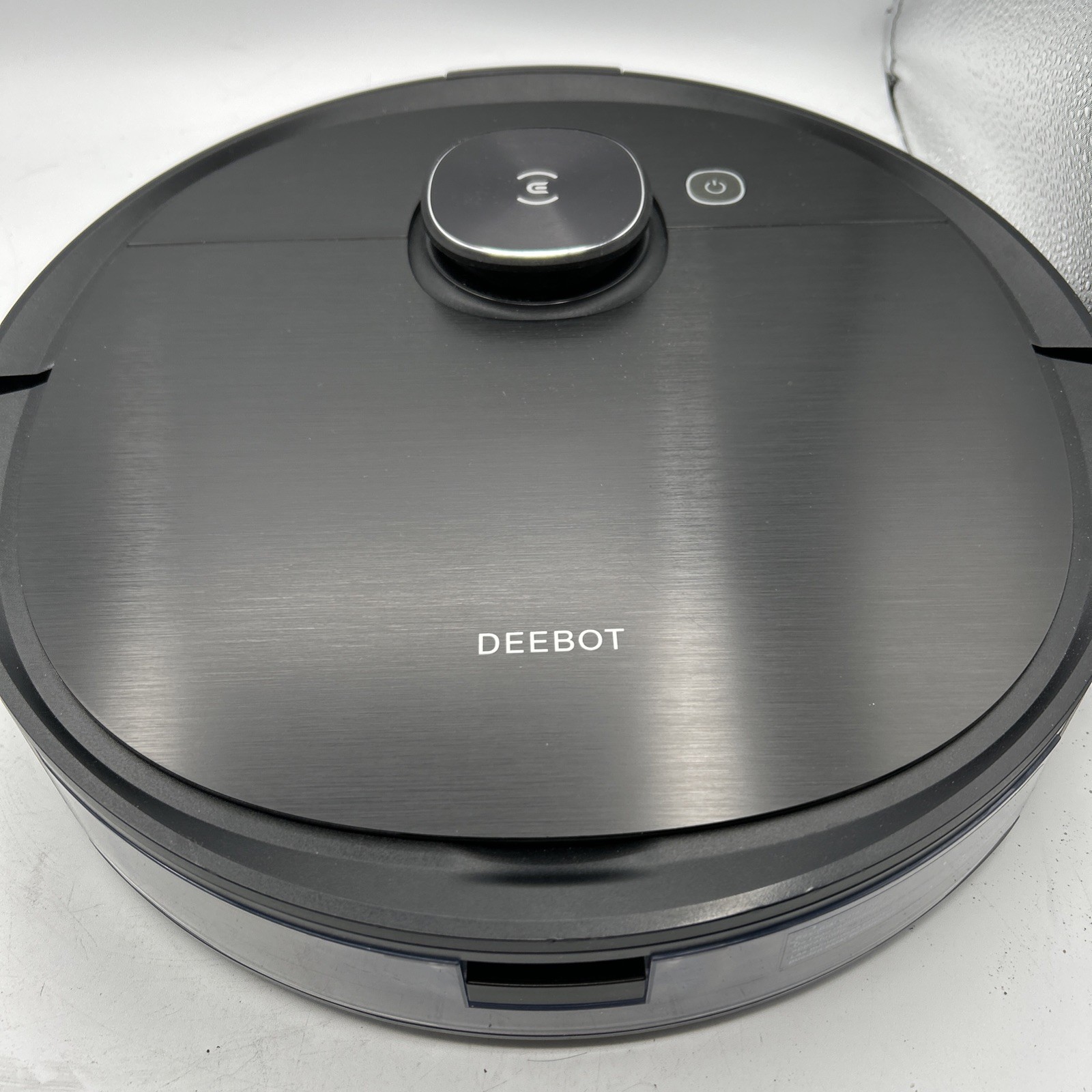 ECOVACS Deebot Ozmo T8 Mop & Vacuum Robot Cleaner Vacuum And Charger
