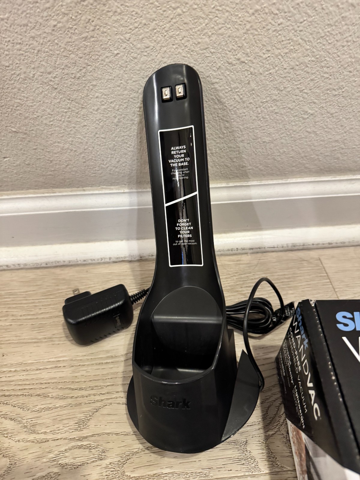 Shark WV200 Cord-Free Handheld Vacuum