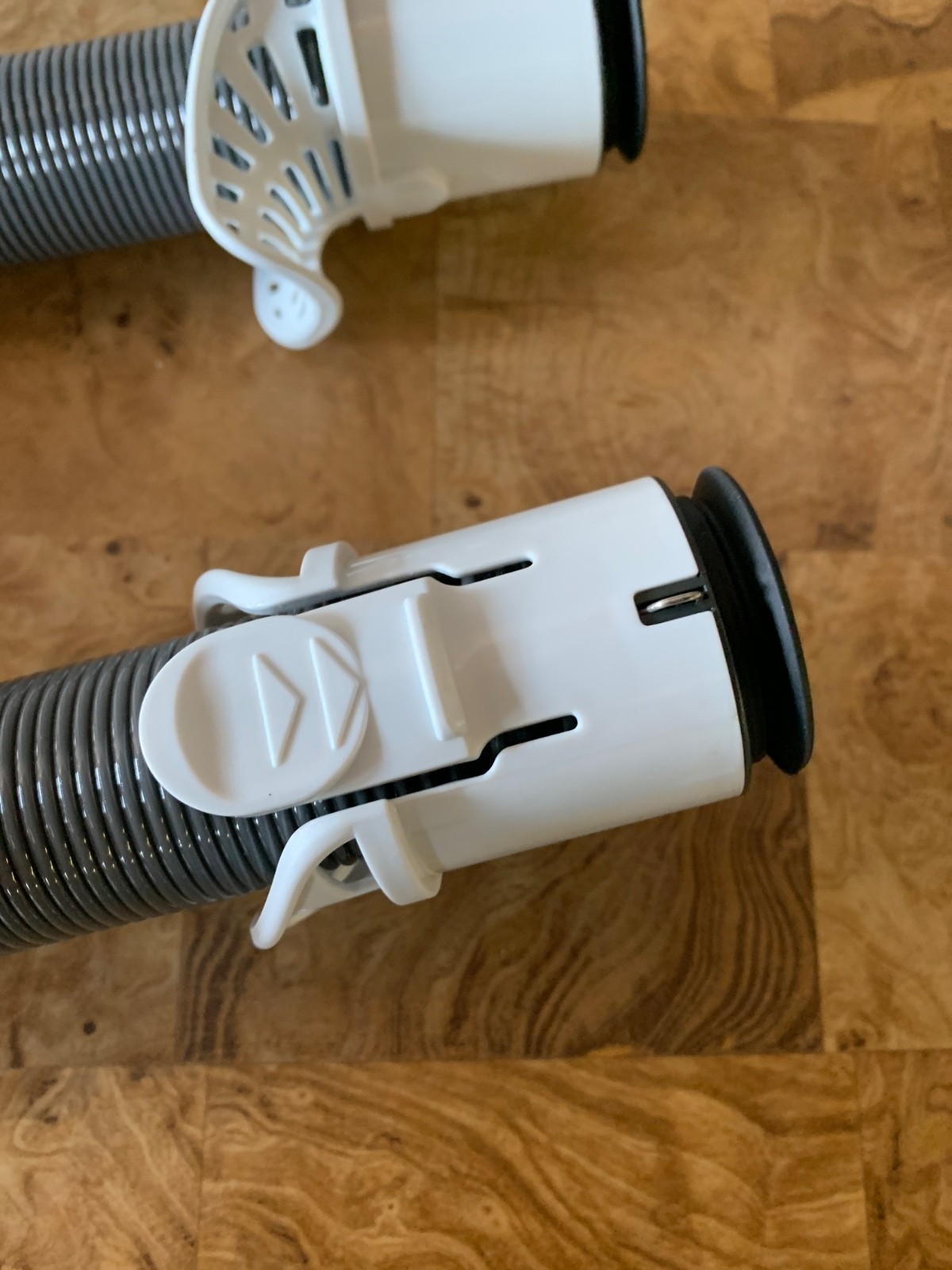 Kenmore bagless FeatherLite Max Lift up Hair Vacuum DU4099 hose 571028105