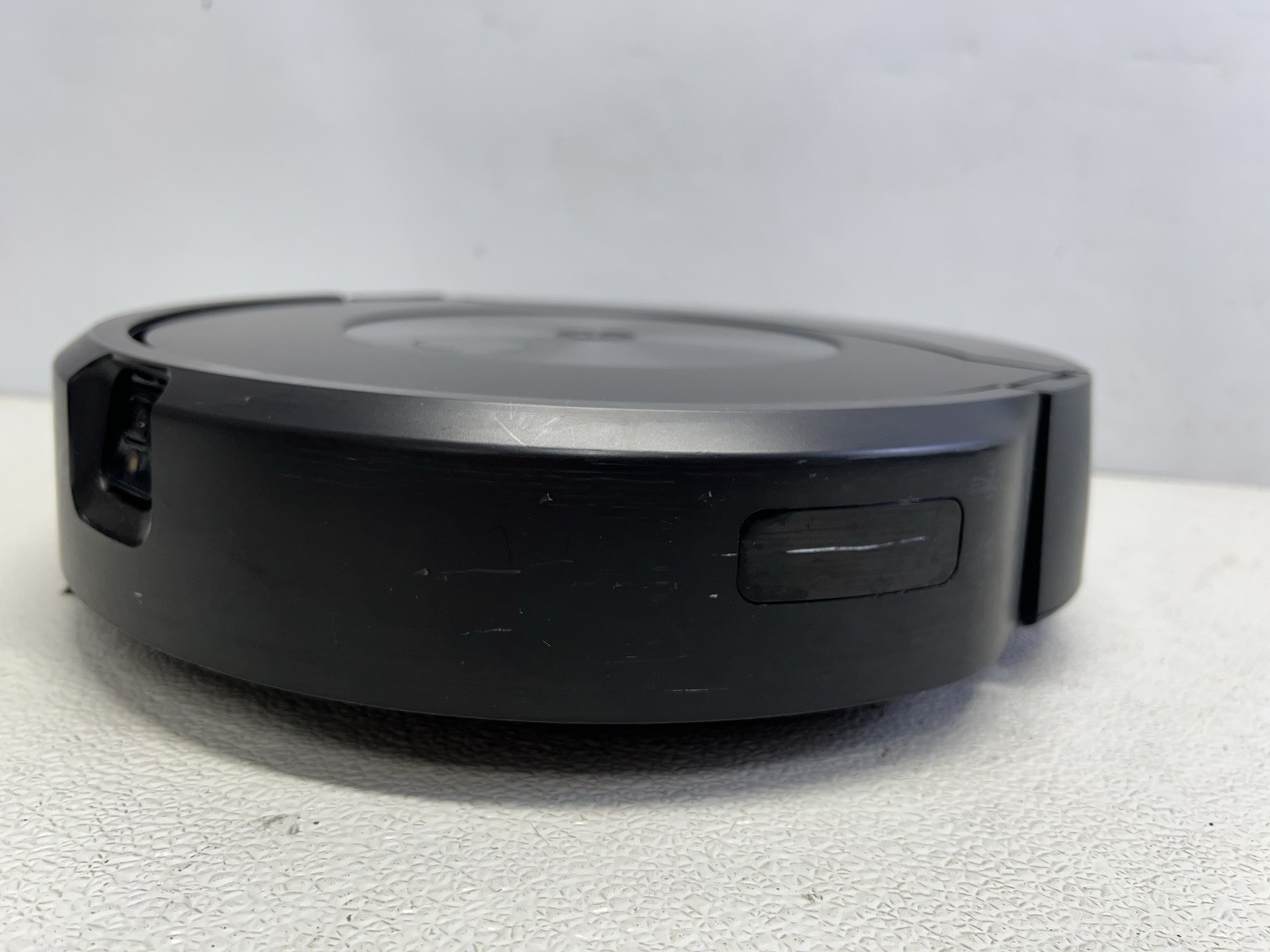iRobot – Roomba Combo j7+ Self-Emptying Robot Vacuum & Mop – Graphite –