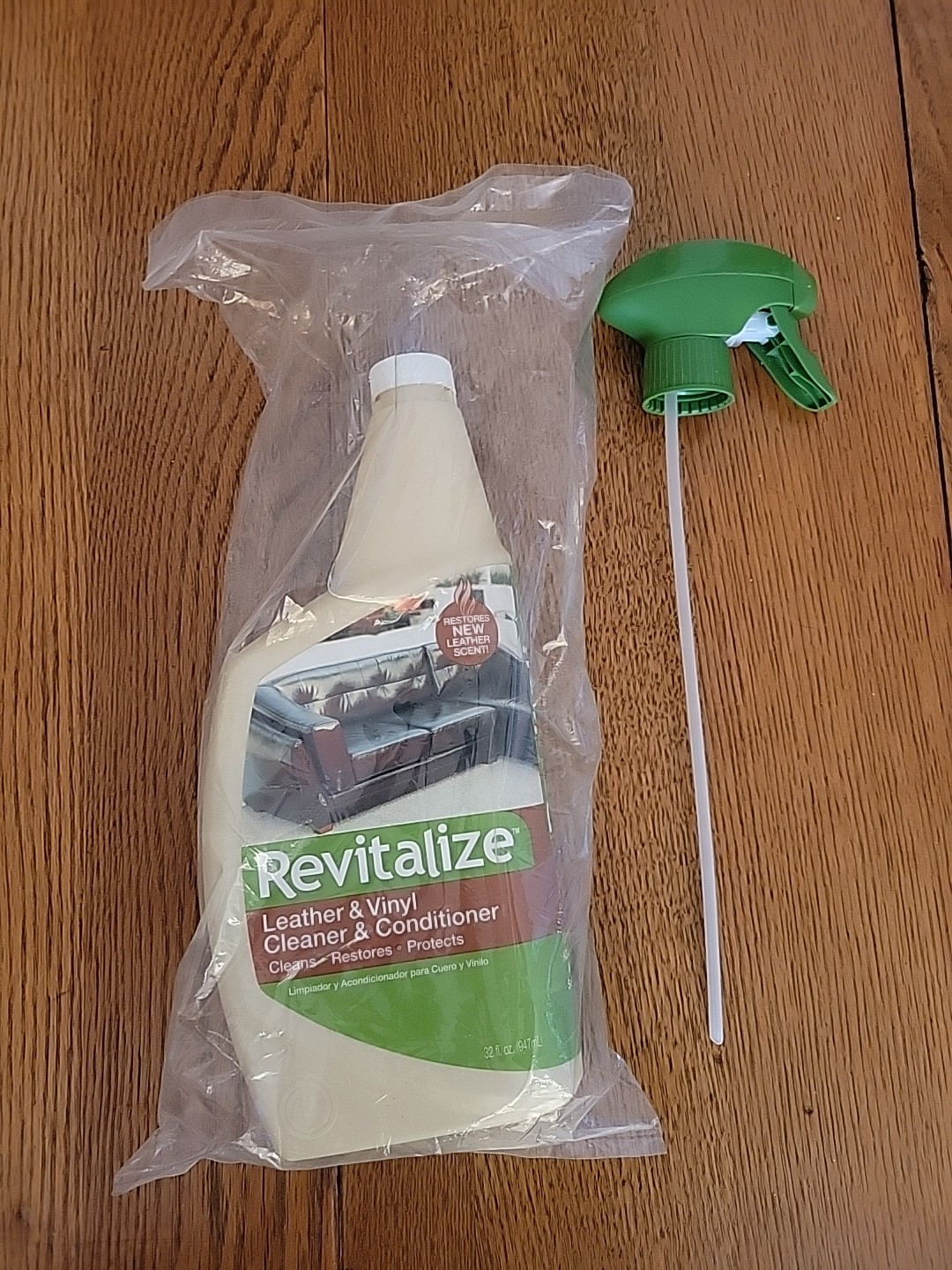 Revitalize 32 oz Leather & Vinyl Cleaner & Conditioner w Trigger