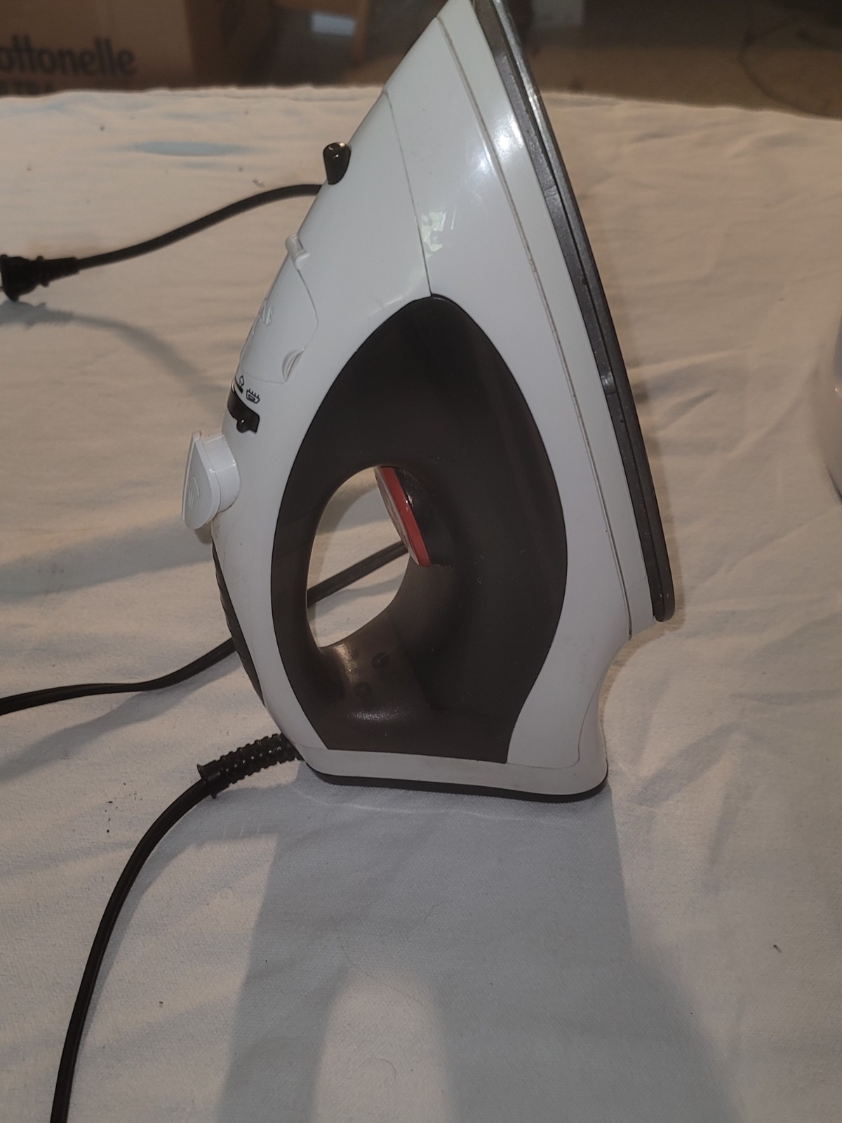 SMARTEK CORD-CORDLESS STEAM IRON