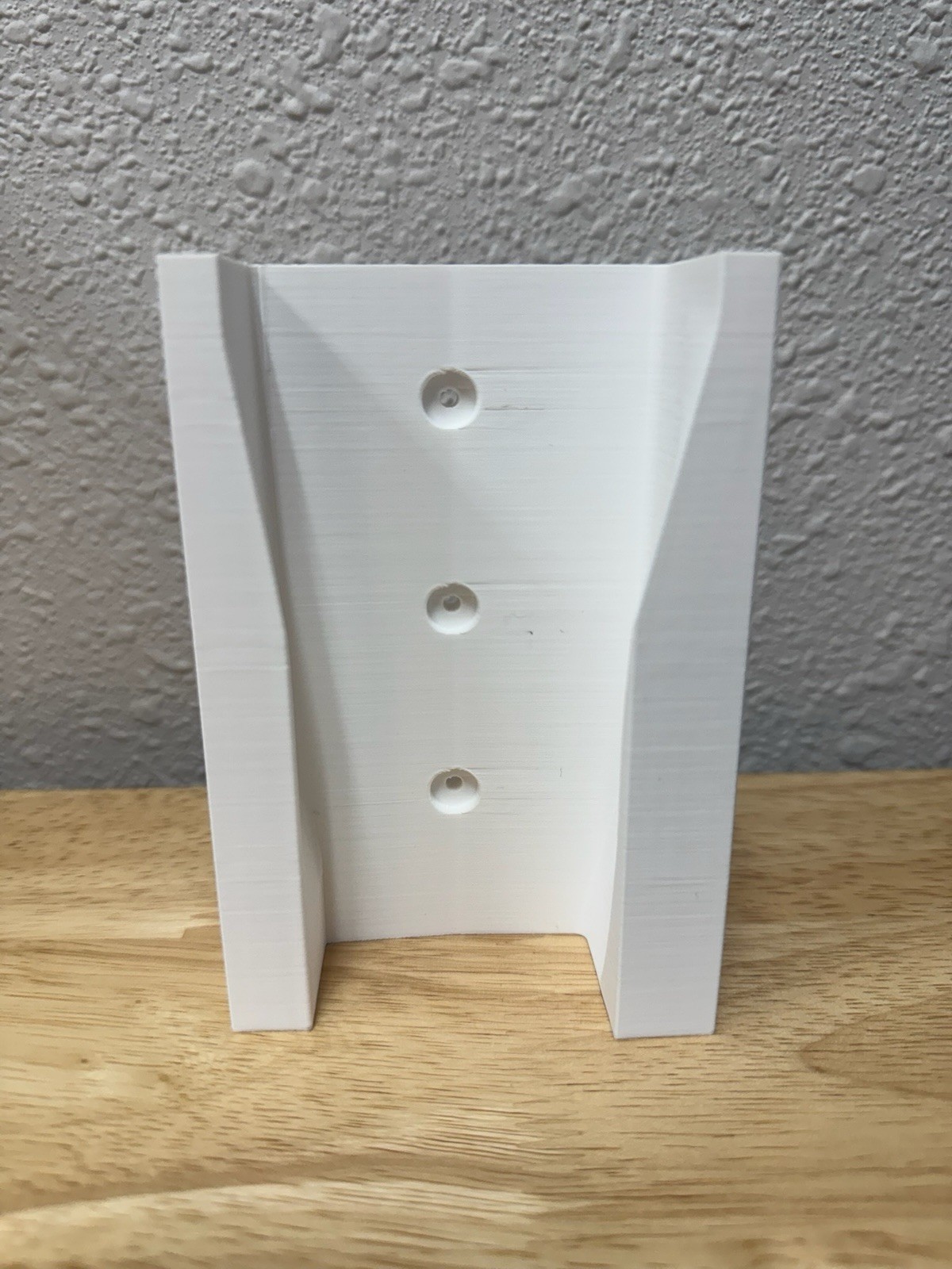 Wall Mount Holder for Ryobi ONE+ HP Vacuum, White Plastic Bracket
