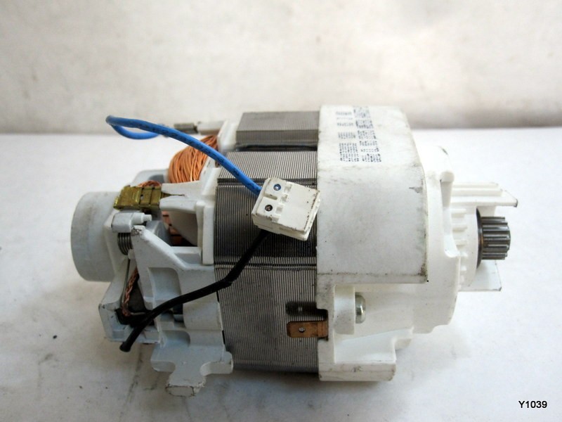 Sebo Felix Brush Motor. 6310760030 120v 22195 ametek 655657-25